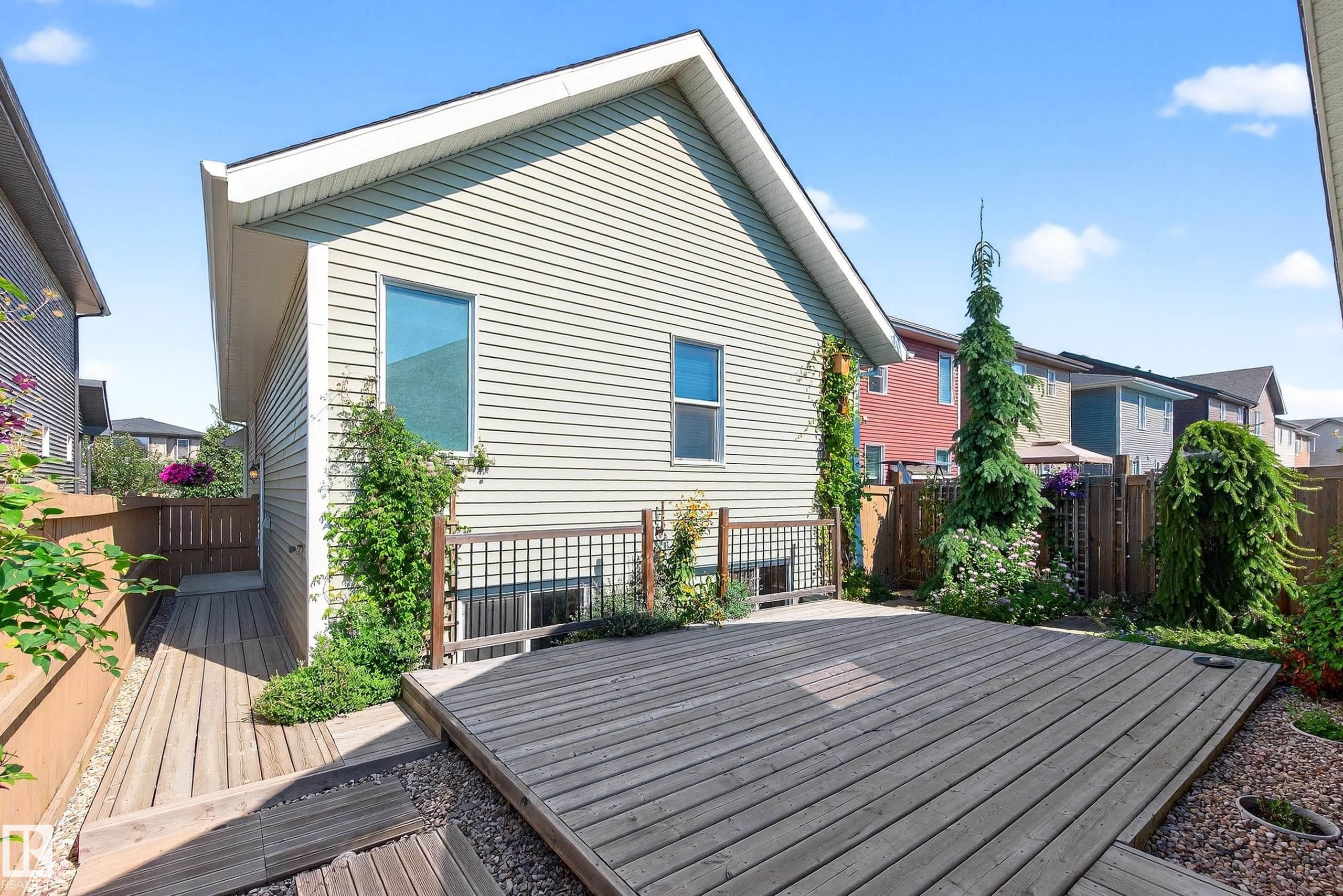 3327 Weidle Way, Edmonton, AB - Outdoor With Exterior