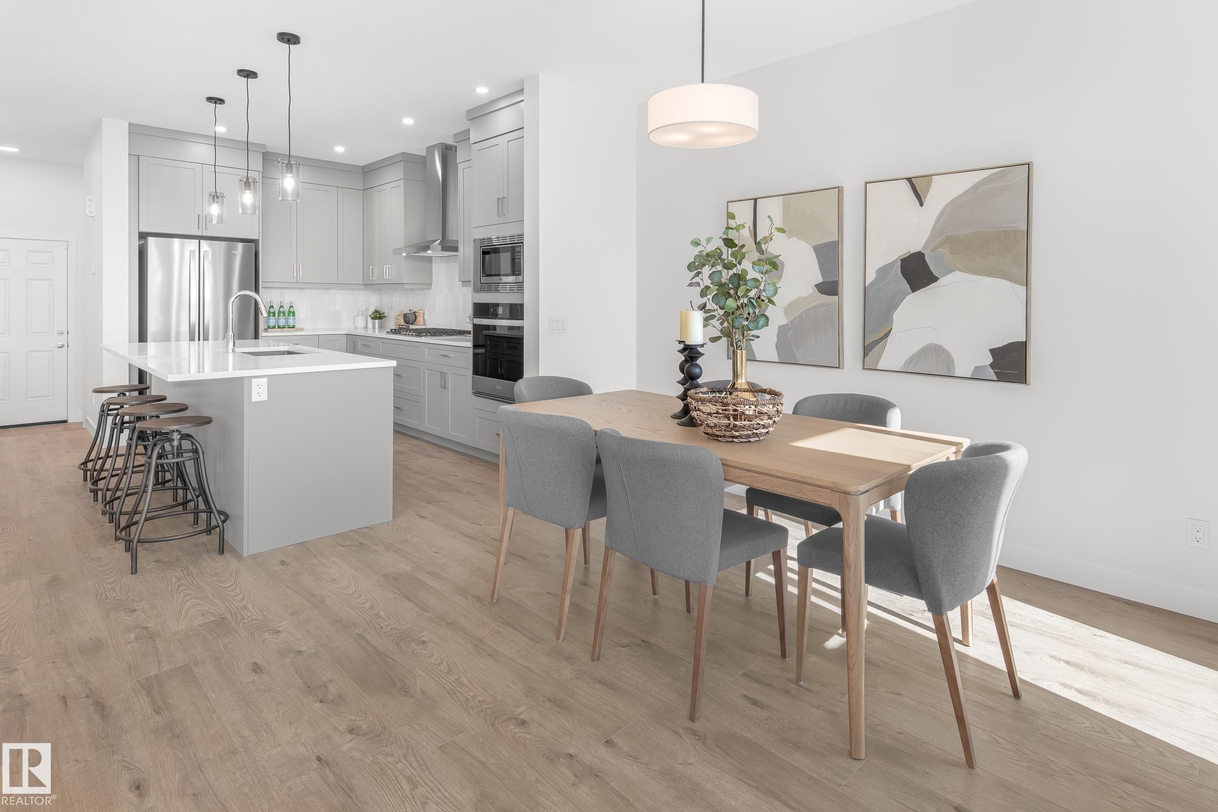 5669 Hawthorn Way, Edmonton, AB - Indoor