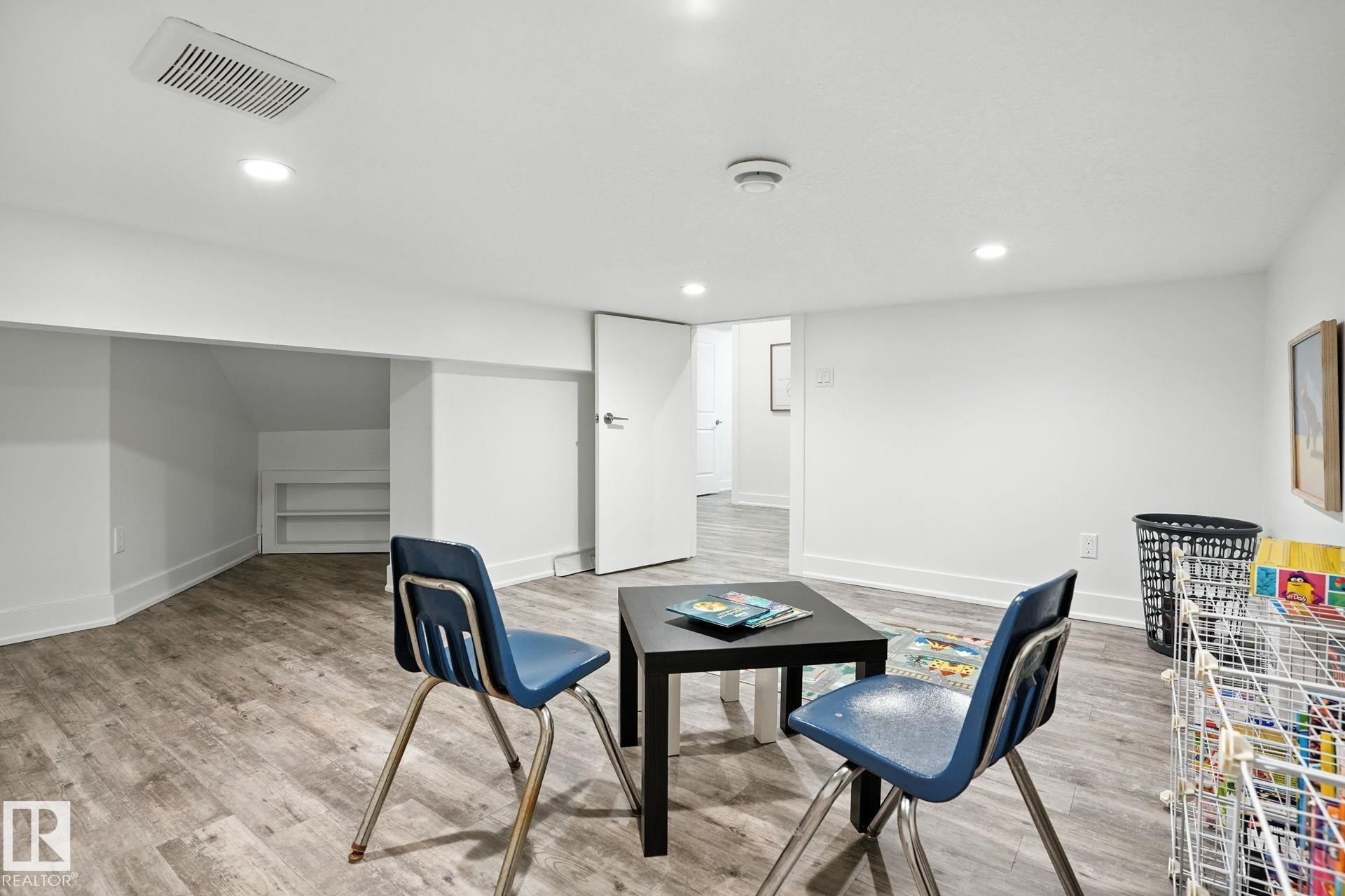 971 Summerside Link, Edmonton, AB - Indoor