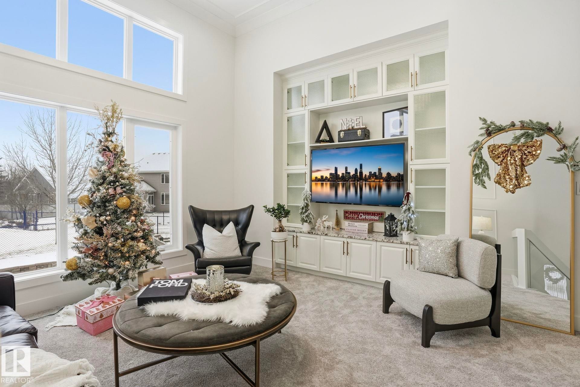 971 Summerside Link, Edmonton, AB - Indoor Photo Showing Living Room