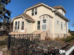 5014 51 Avenue Vegreville, AB T9C 1M1