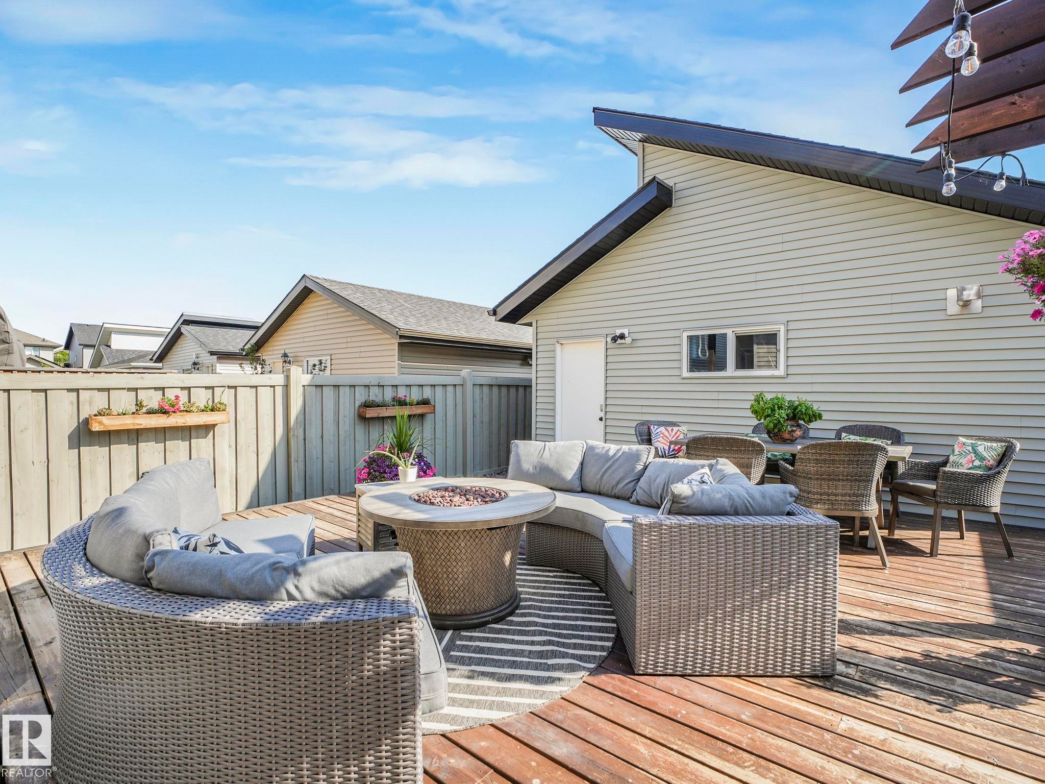 6693 Cardinal Road, Edmonton, AB - Outdoor With Deck Patio Veranda With Exterior