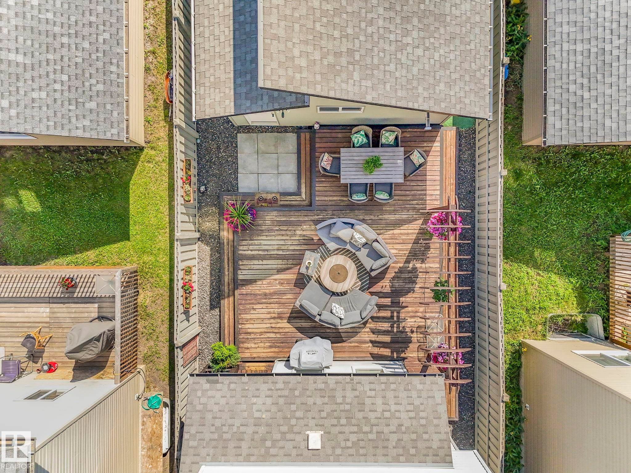 6693 Cardinal Road, Edmonton, AB - Outdoor