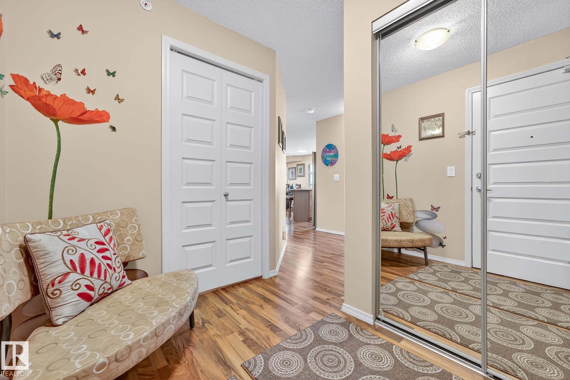 402 6070 Schonsee Way, Edmonton, AB - Indoor Photo Showing Other Room