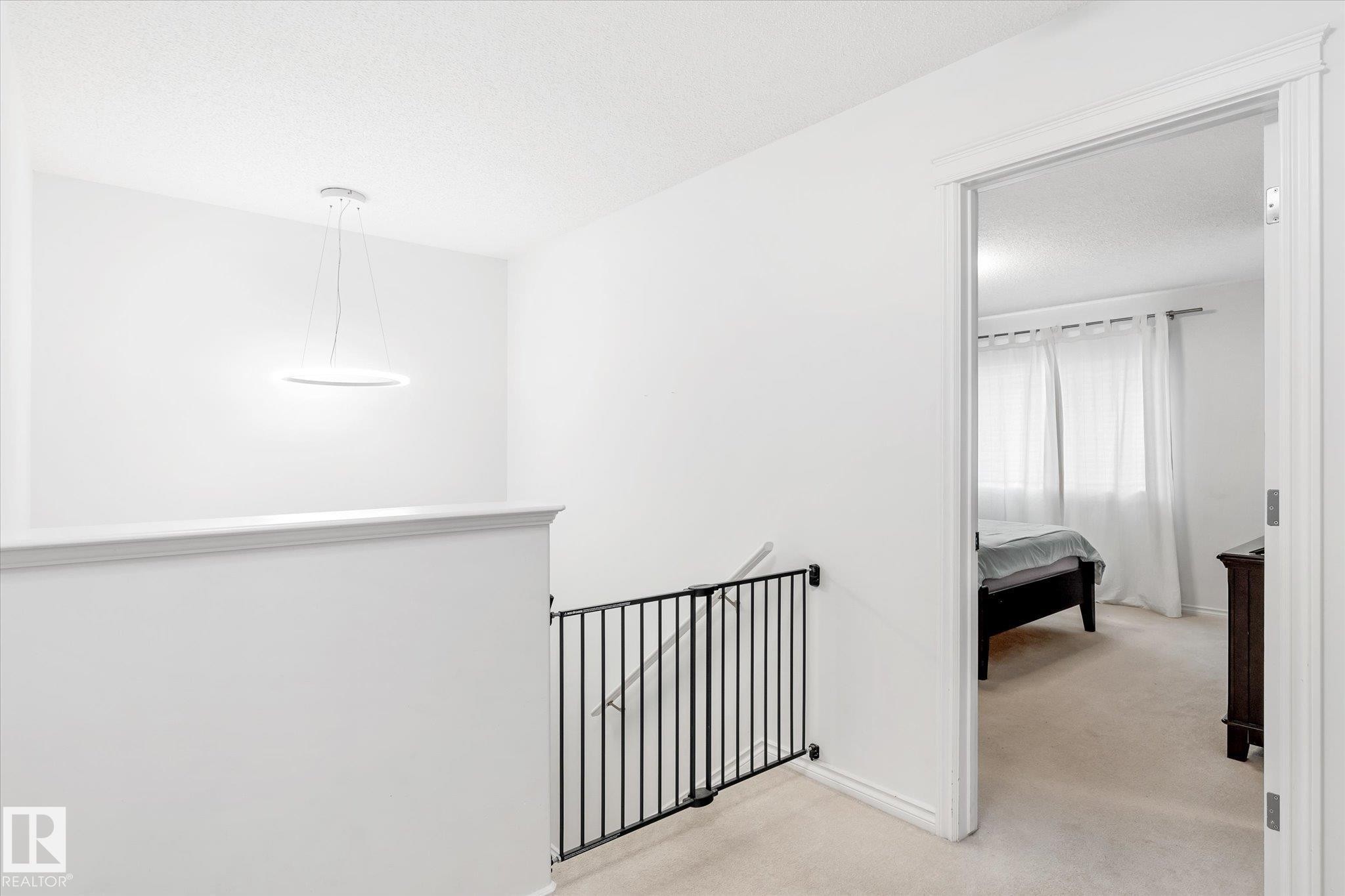 17130 7A Avenue, Edmonton, AB - Indoor Photo Showing Other Room