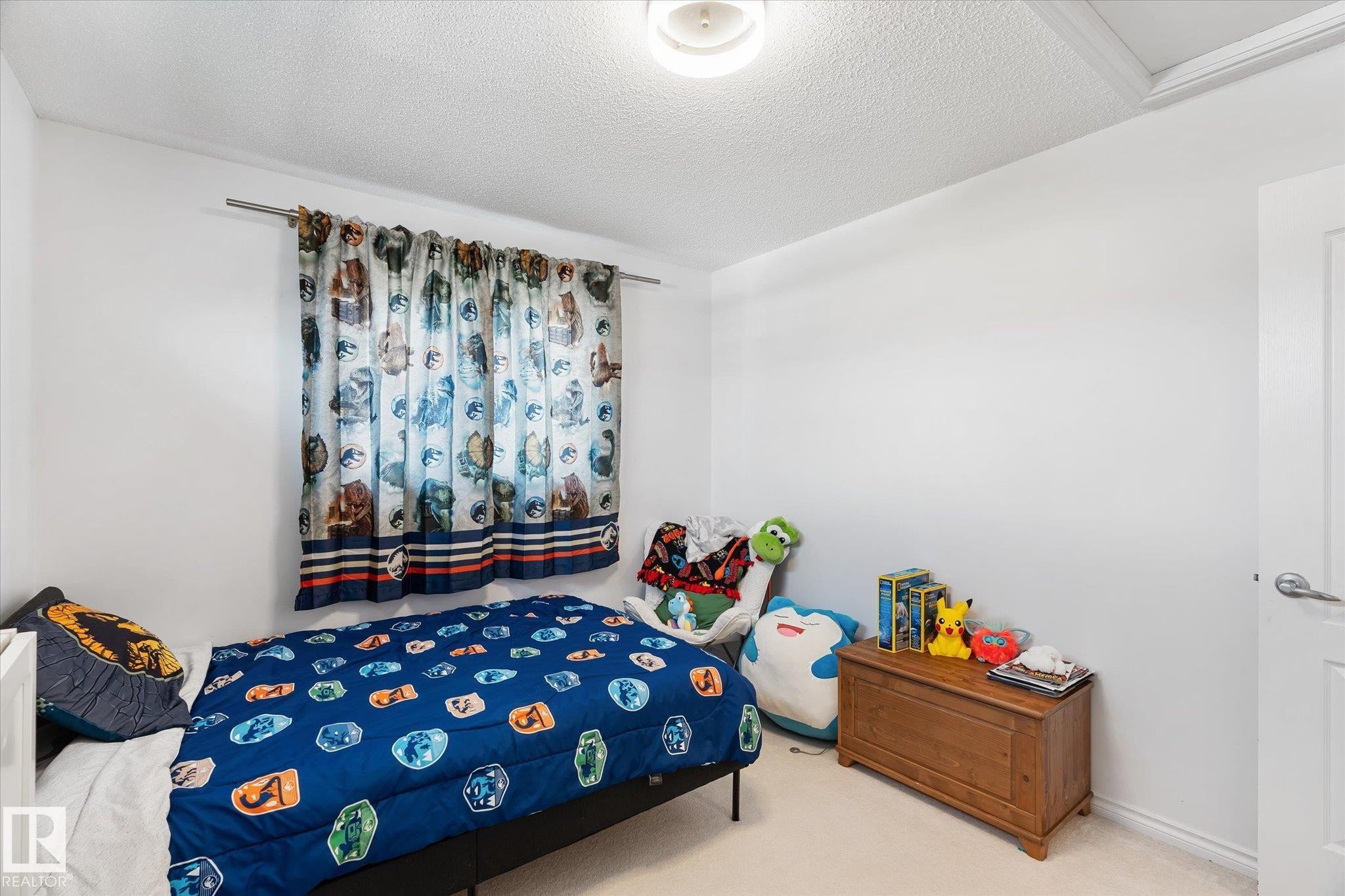 17130 7A Avenue, Edmonton, AB - Indoor Photo Showing Bedroom