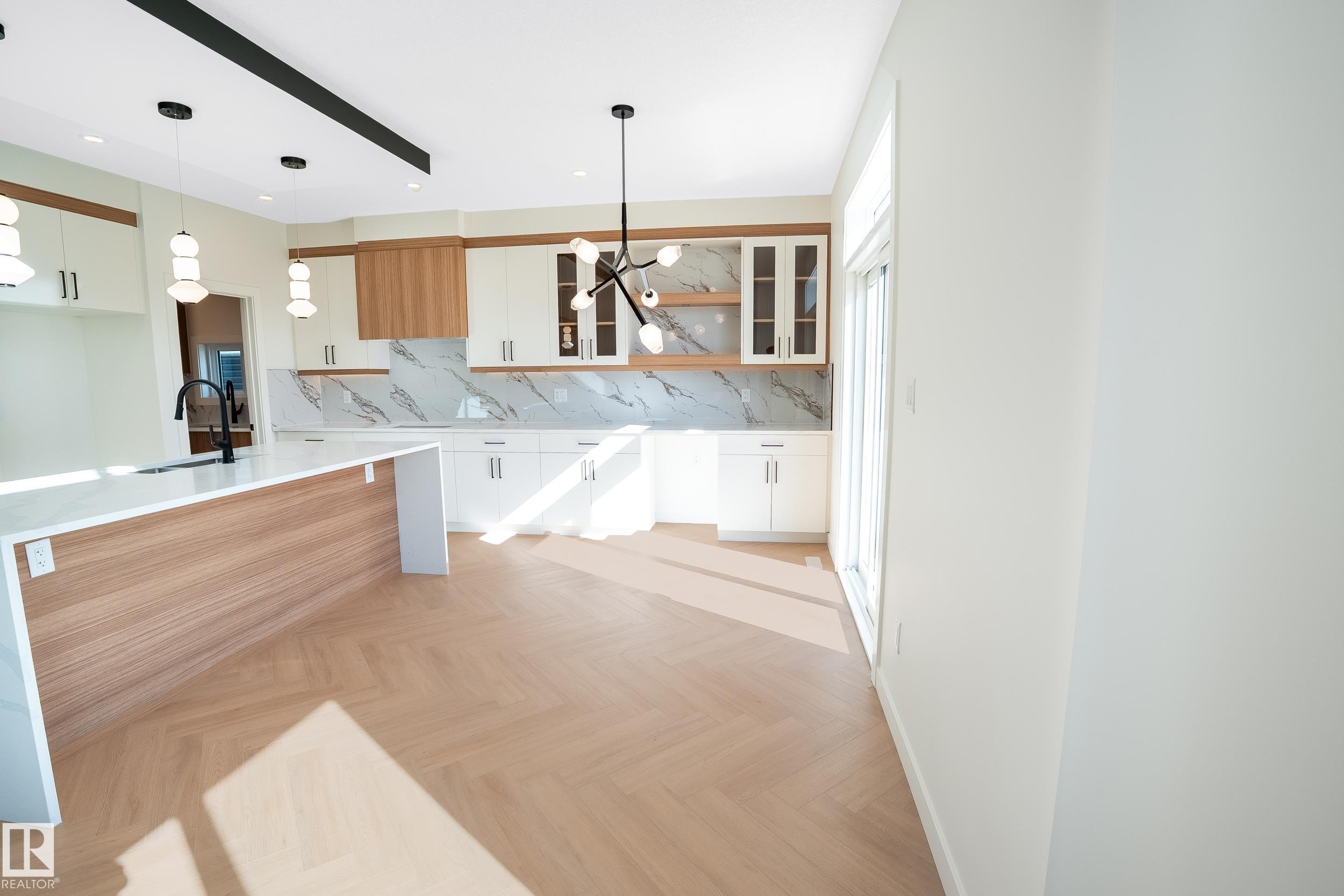 119 Lilac Close, Leduc, AB - Indoor Photo Showing Kitchen