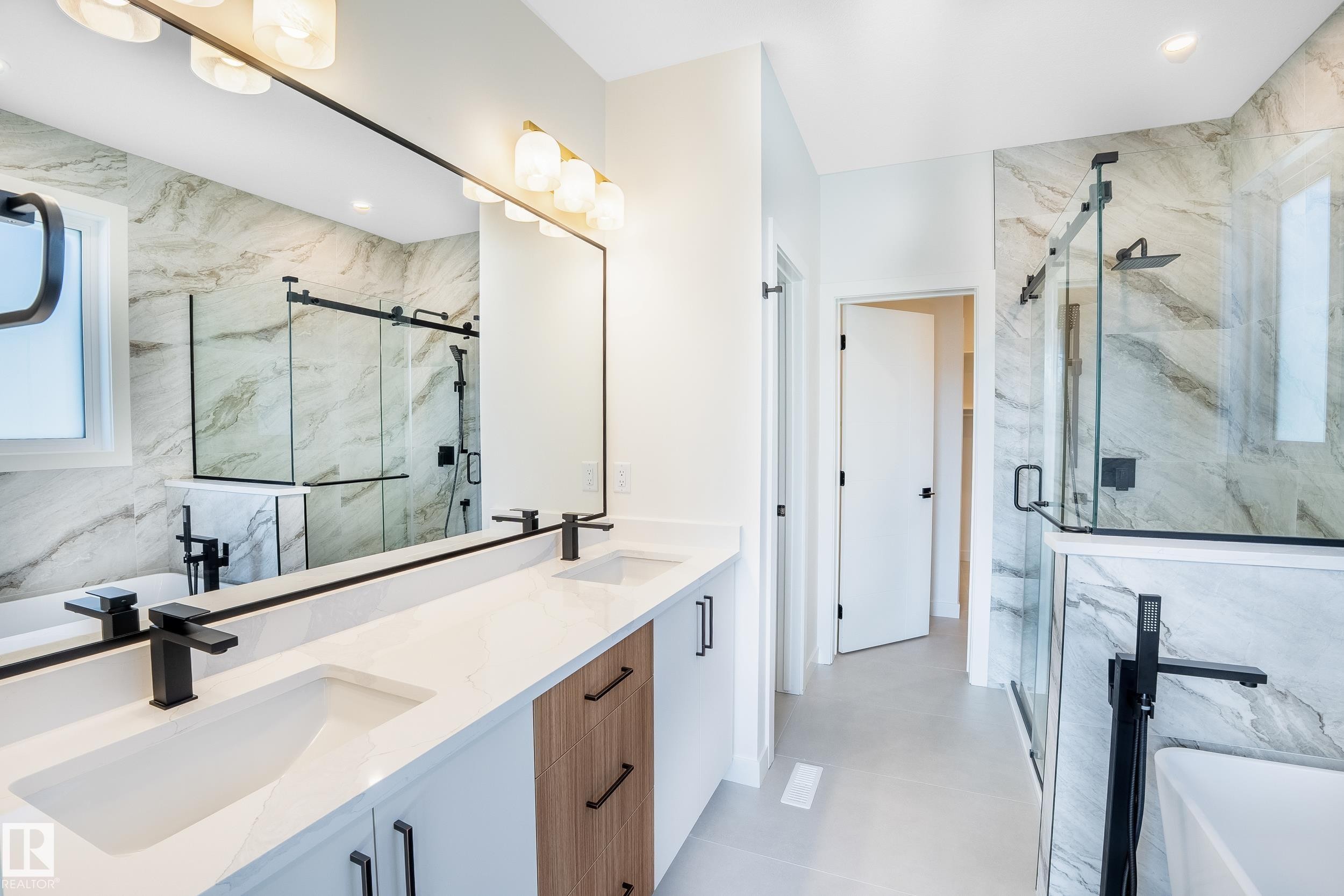 119 Lilac Close, Leduc, AB - Indoor Photo Showing Bathroom