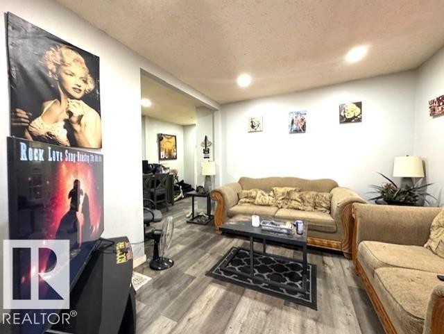 11202 96 Street, Edmonton, AB - Indoor