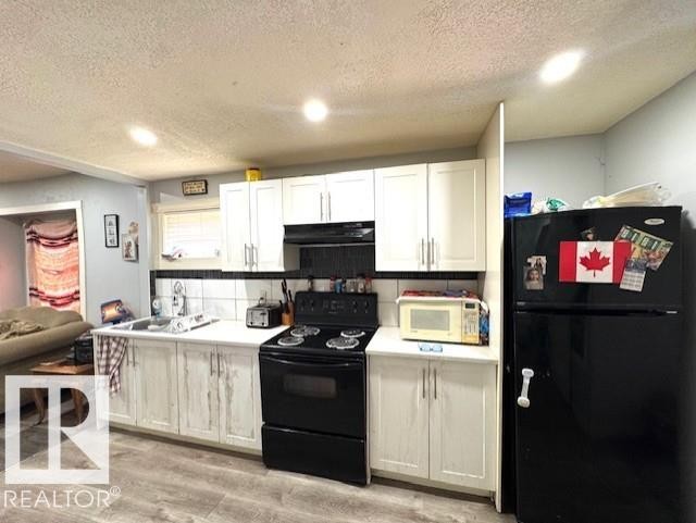 11202 96 Street, Edmonton, AB - Indoor Photo Showing Kitchen