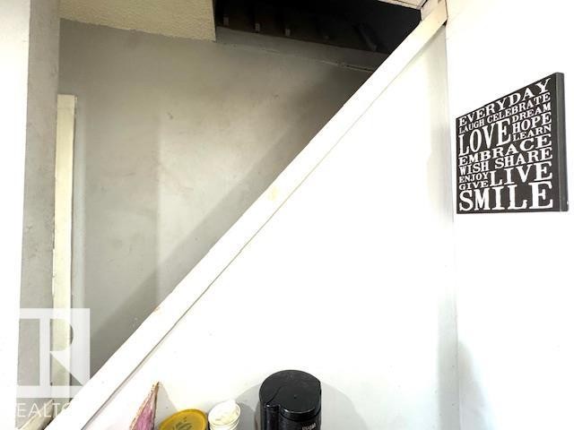 11202 96 Street, Edmonton, AB - Photo Showing Other Room