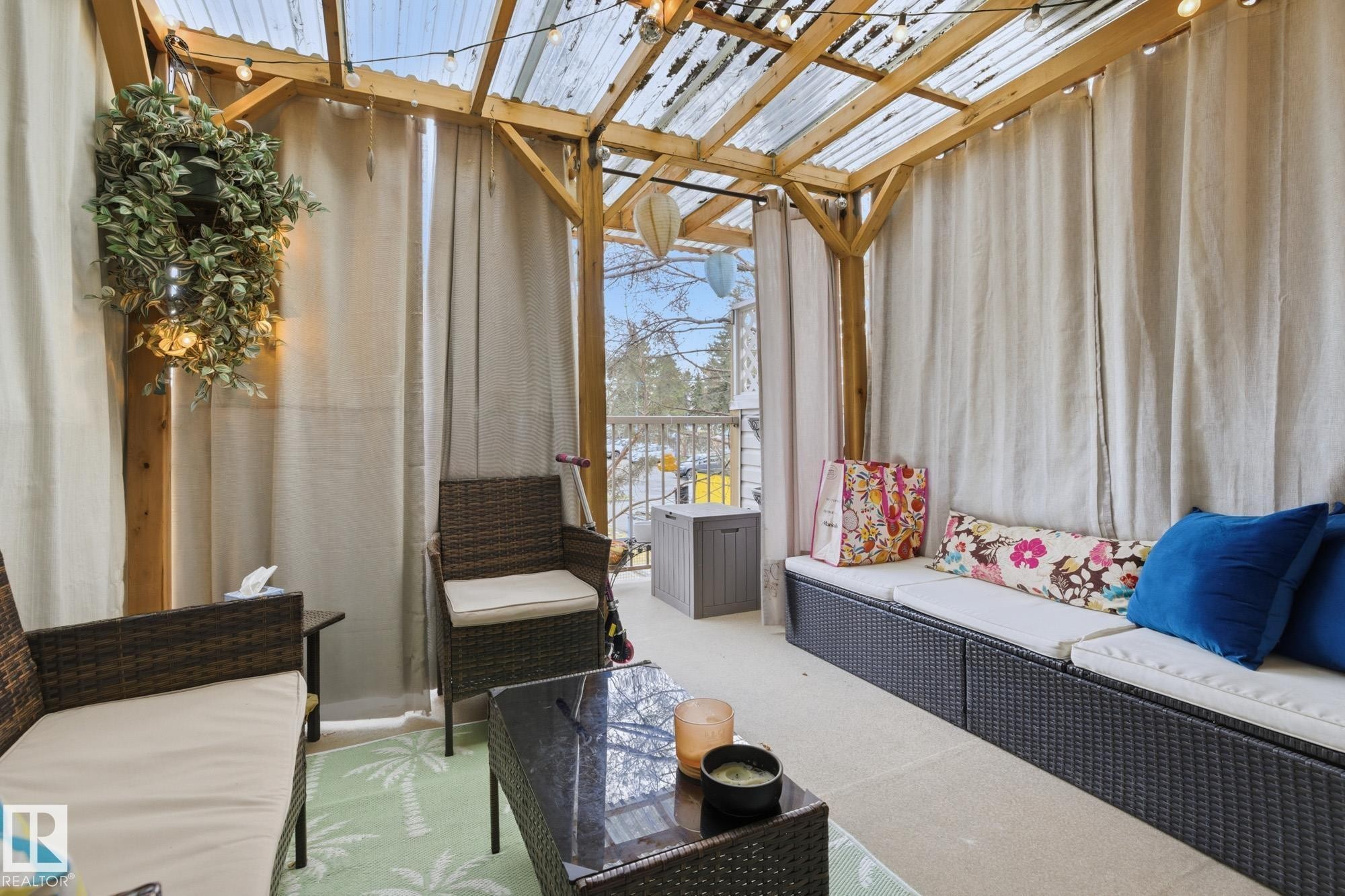 17 9935 167 Street, Edmonton, AB - Indoor Photo Showing Other Room