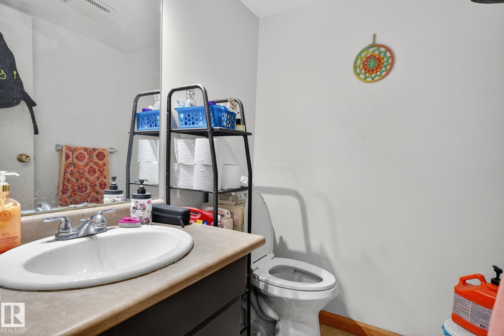 77 7604 29 Avenue, Edmonton, AB - Indoor Photo Showing Bathroom