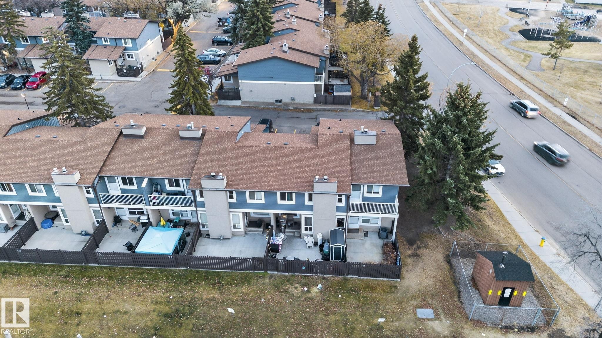 77 7604 29 Avenue, Edmonton, AB - Outdoor