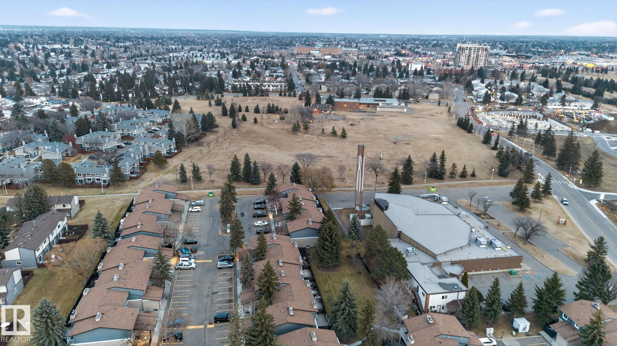 77 7604 29 Avenue, Edmonton, AB - Outdoor With View