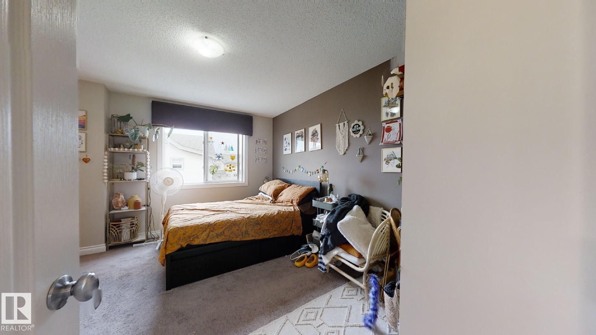 18 12050 17 Avenue, Edmonton, AB - Indoor Photo Showing Bedroom