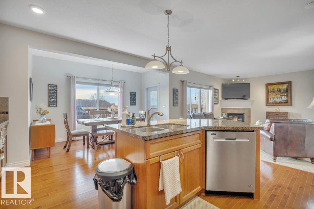 827 Southfork Green, Leduc, AB - Indoor Photo Showing Kitchen With Double Sink