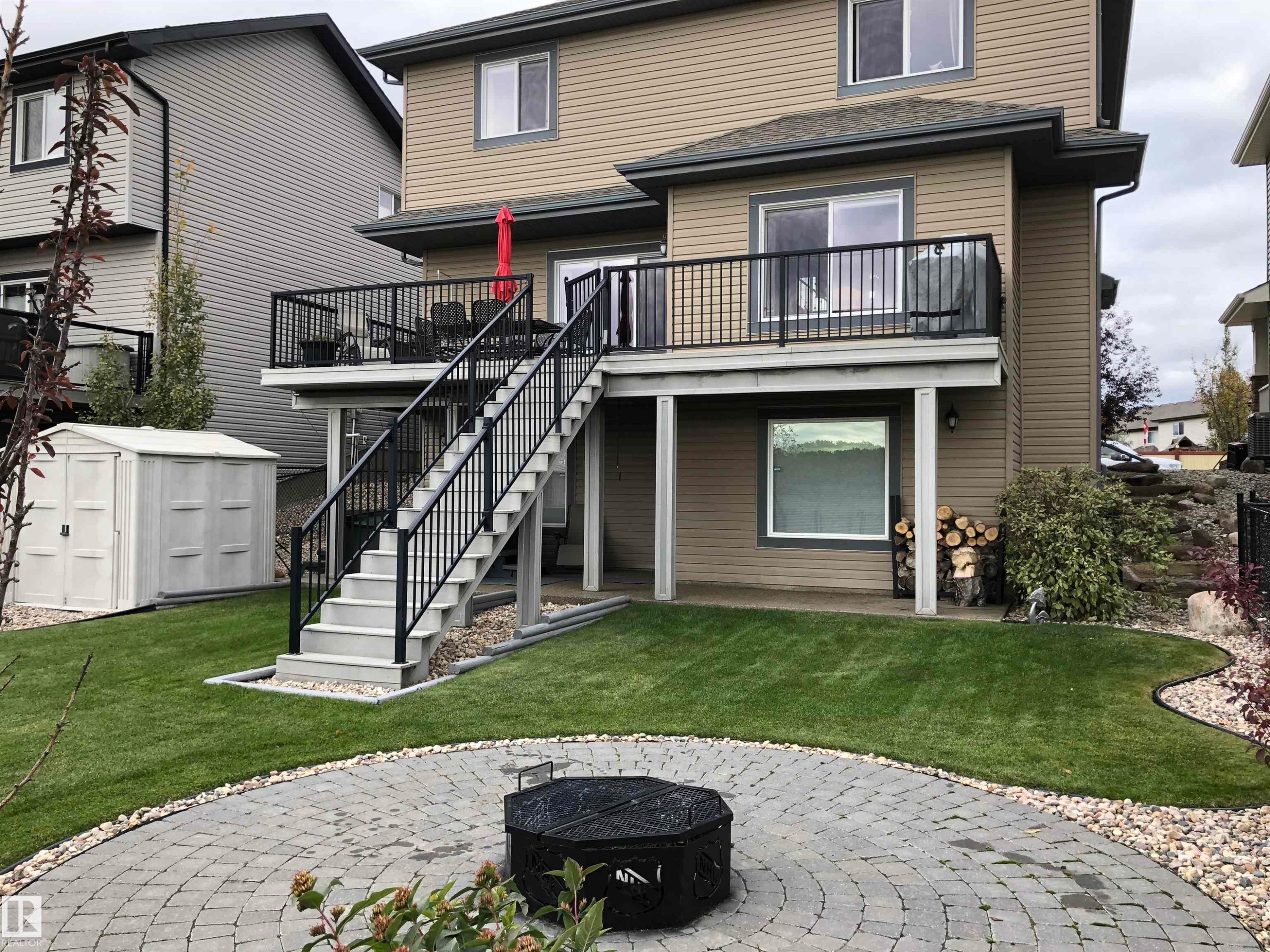 827 Southfork Green, Leduc, AB - Outdoor