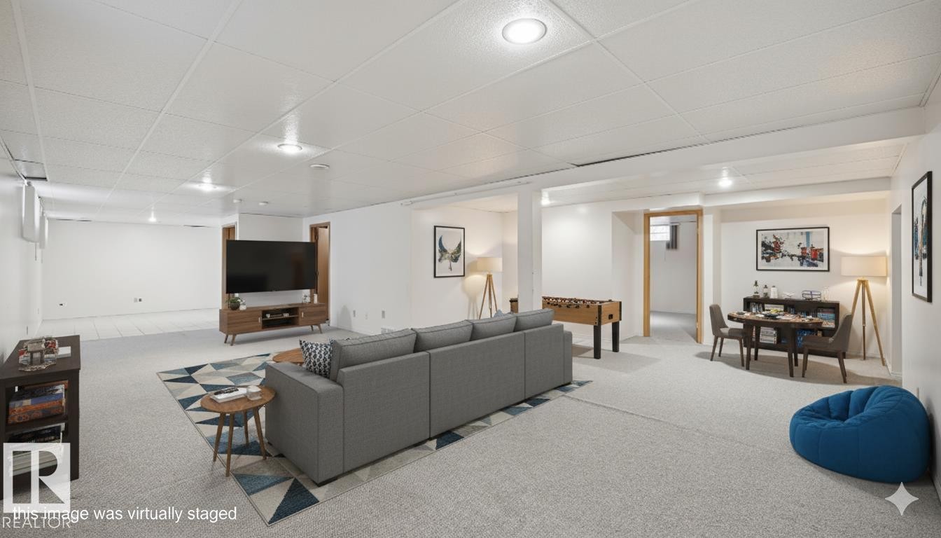 Edmonton, AB - Indoor