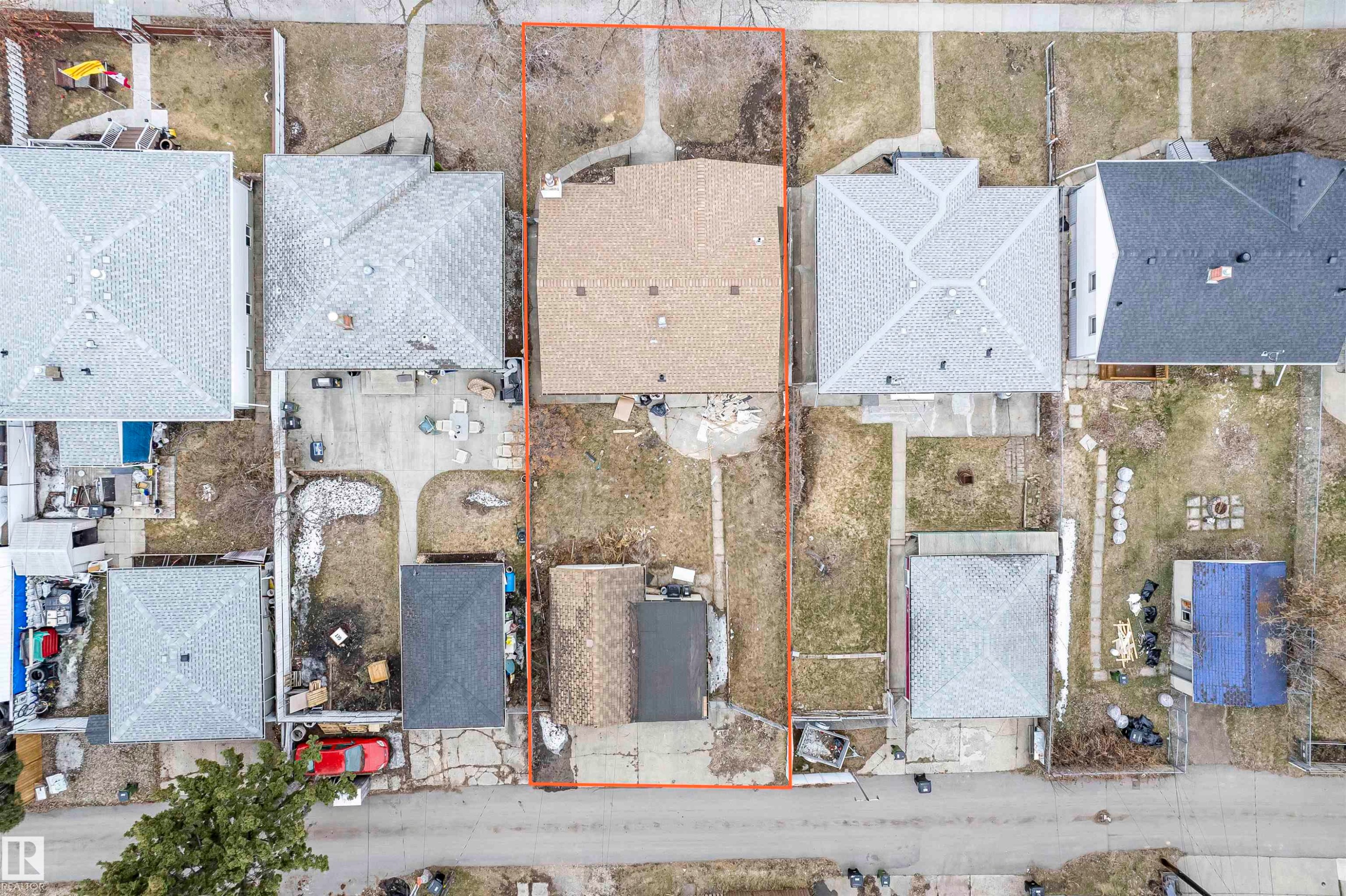 Edmonton, AB - Outdoor