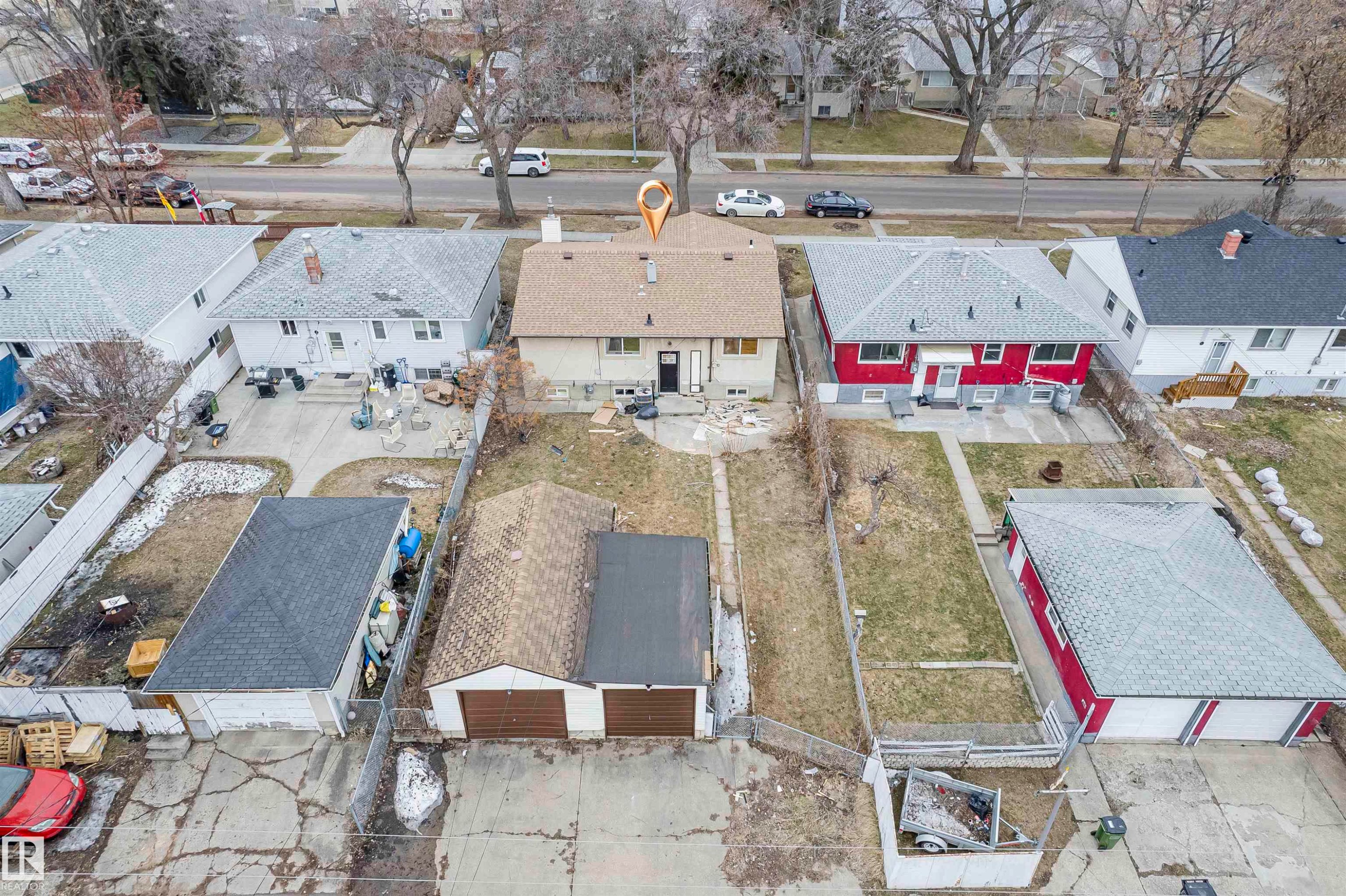 Edmonton, AB - Outdoor