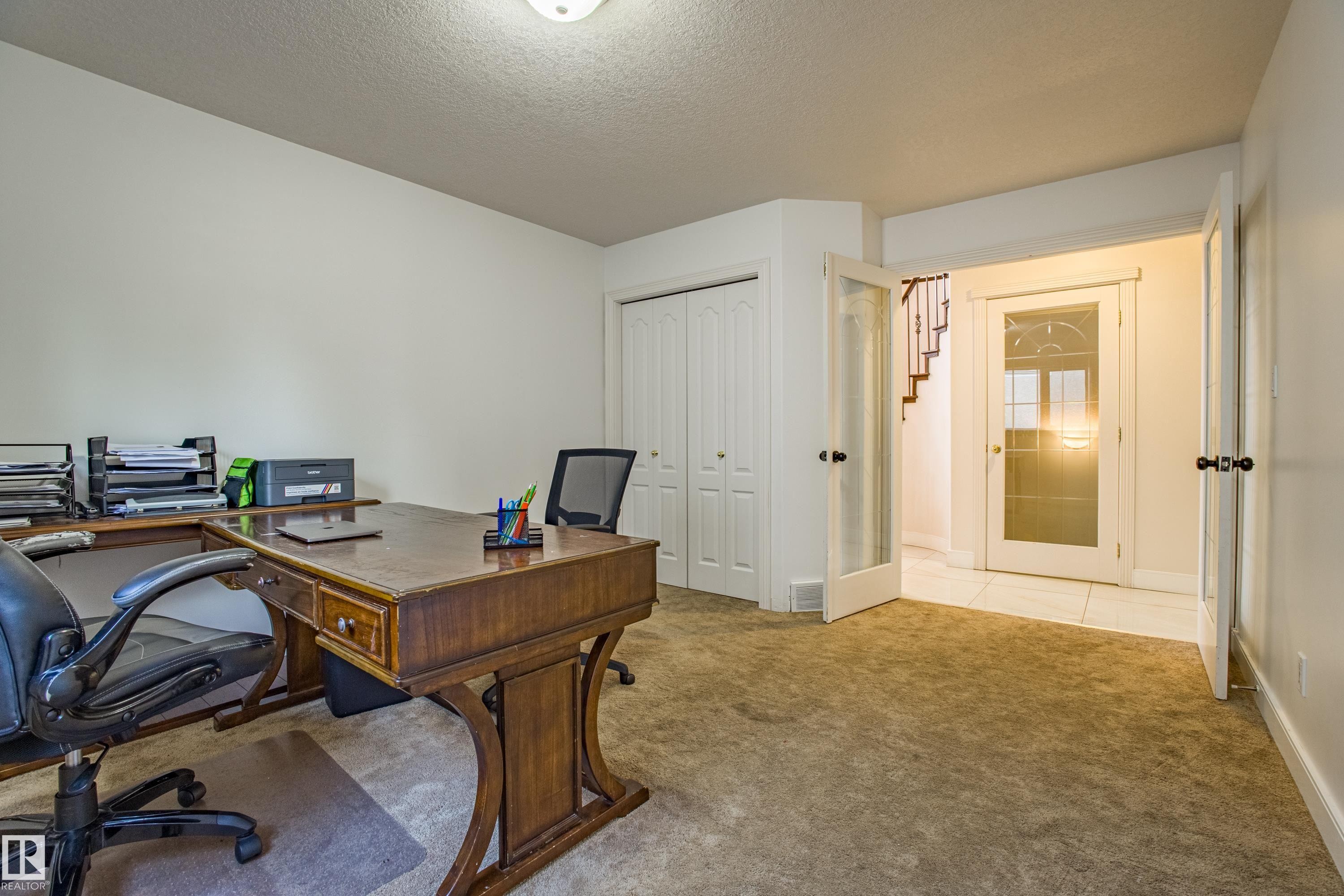 247 Lindsay Crescent, Edmonton, AB - Indoor Photo Showing Office
