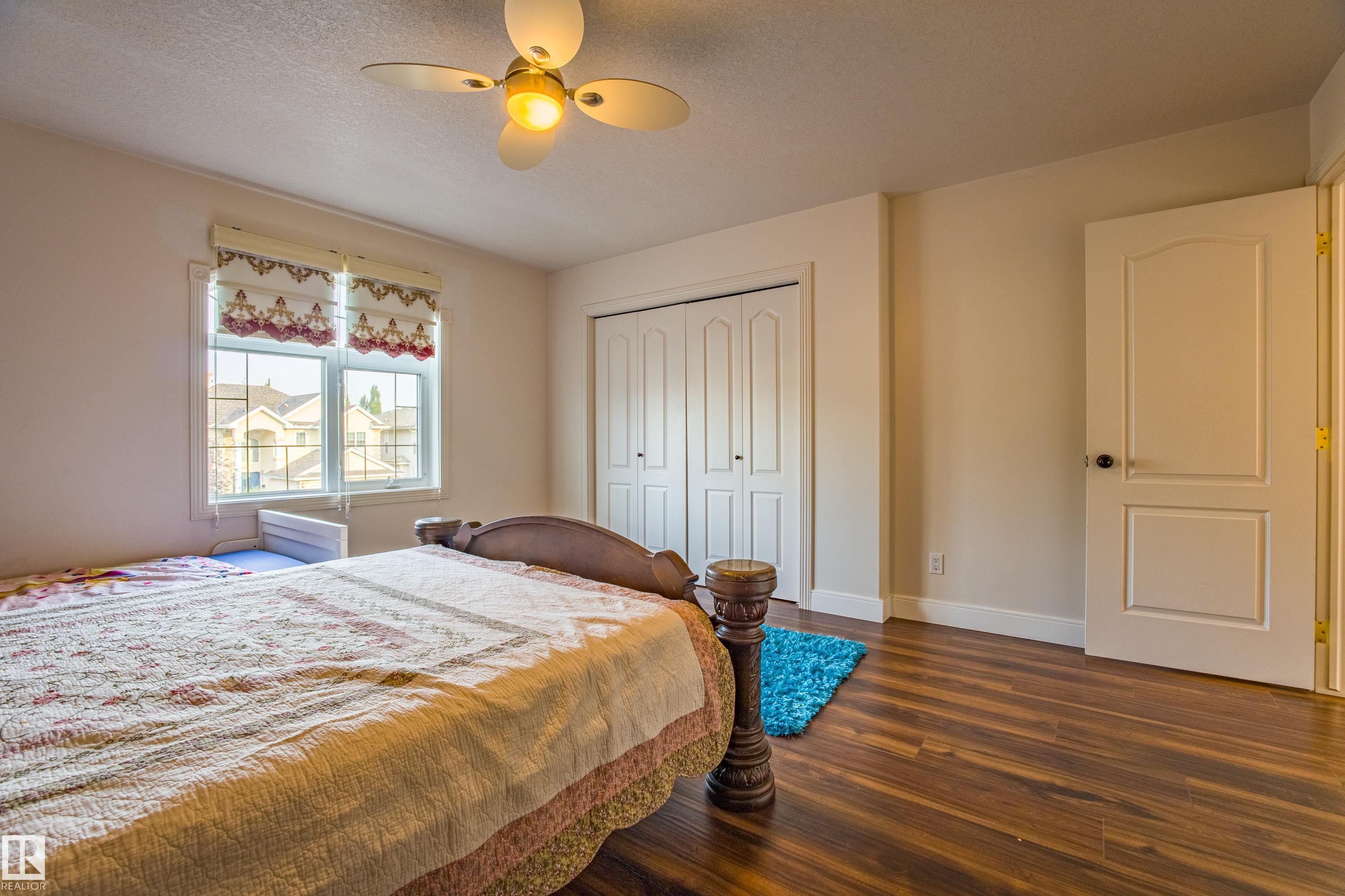 247 Lindsay Crescent, Edmonton, AB - Indoor Photo Showing Bedroom