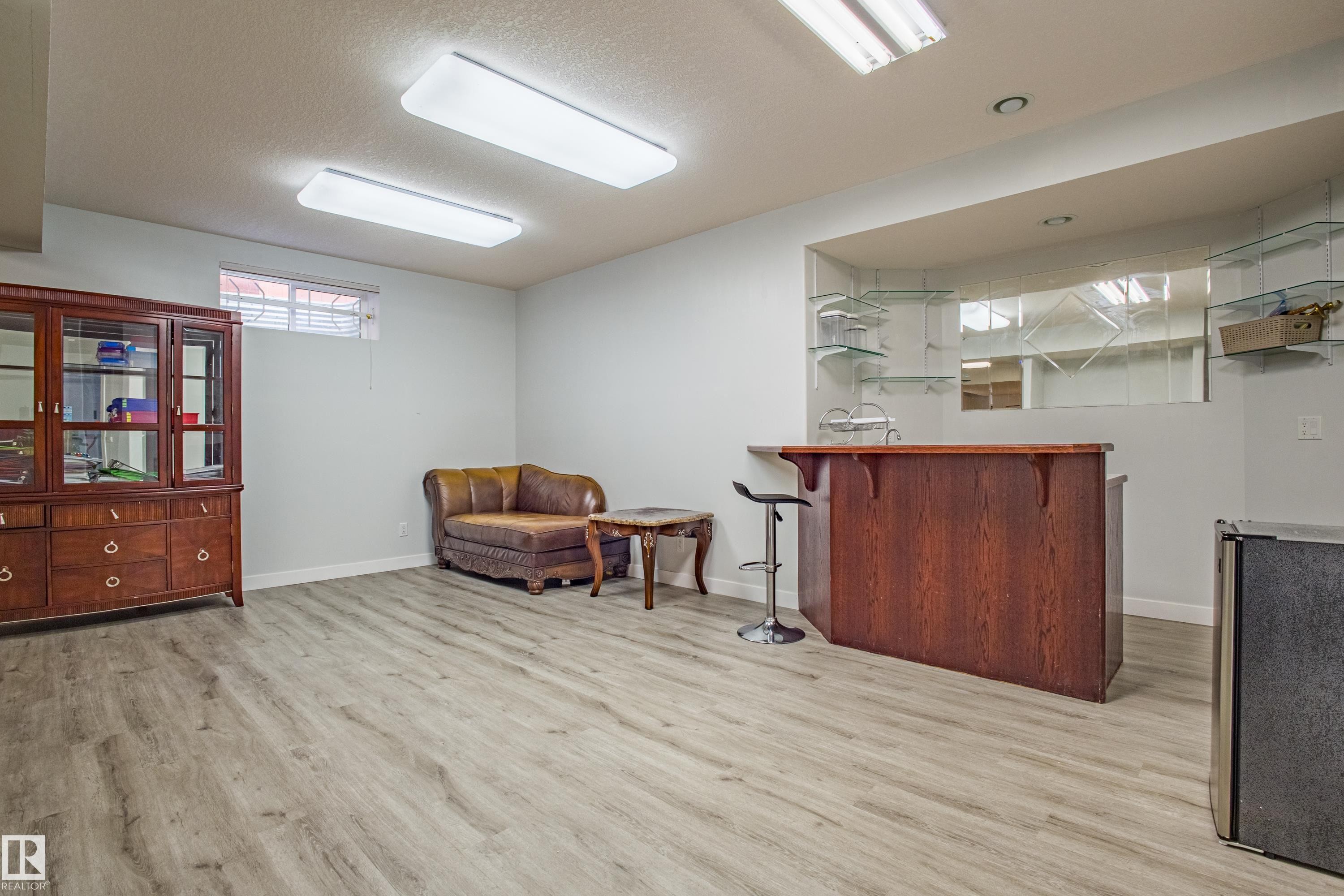 247 Lindsay Crescent, Edmonton, AB - Indoor Photo Showing Basement