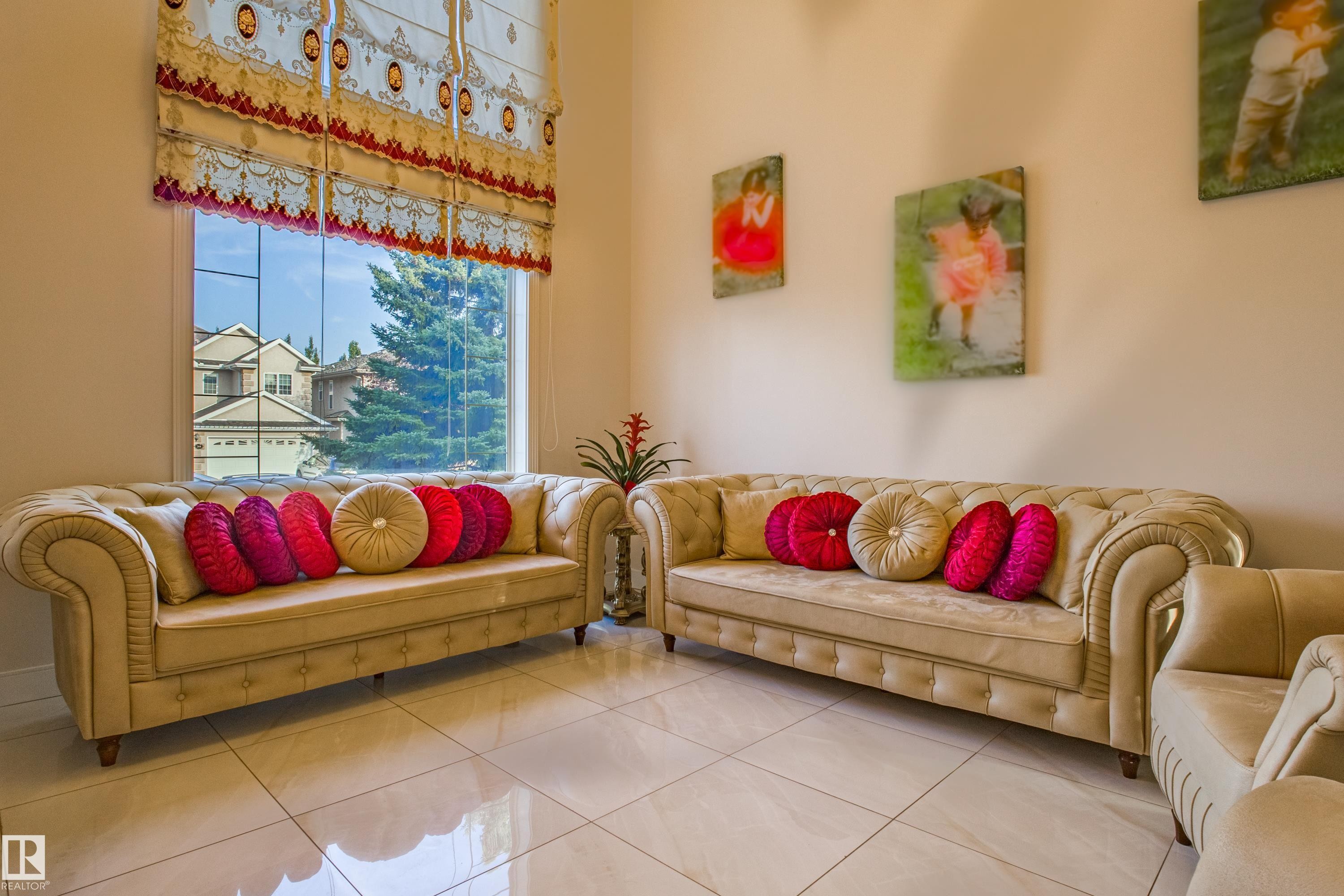 247 Lindsay Crescent, Edmonton, AB - Indoor