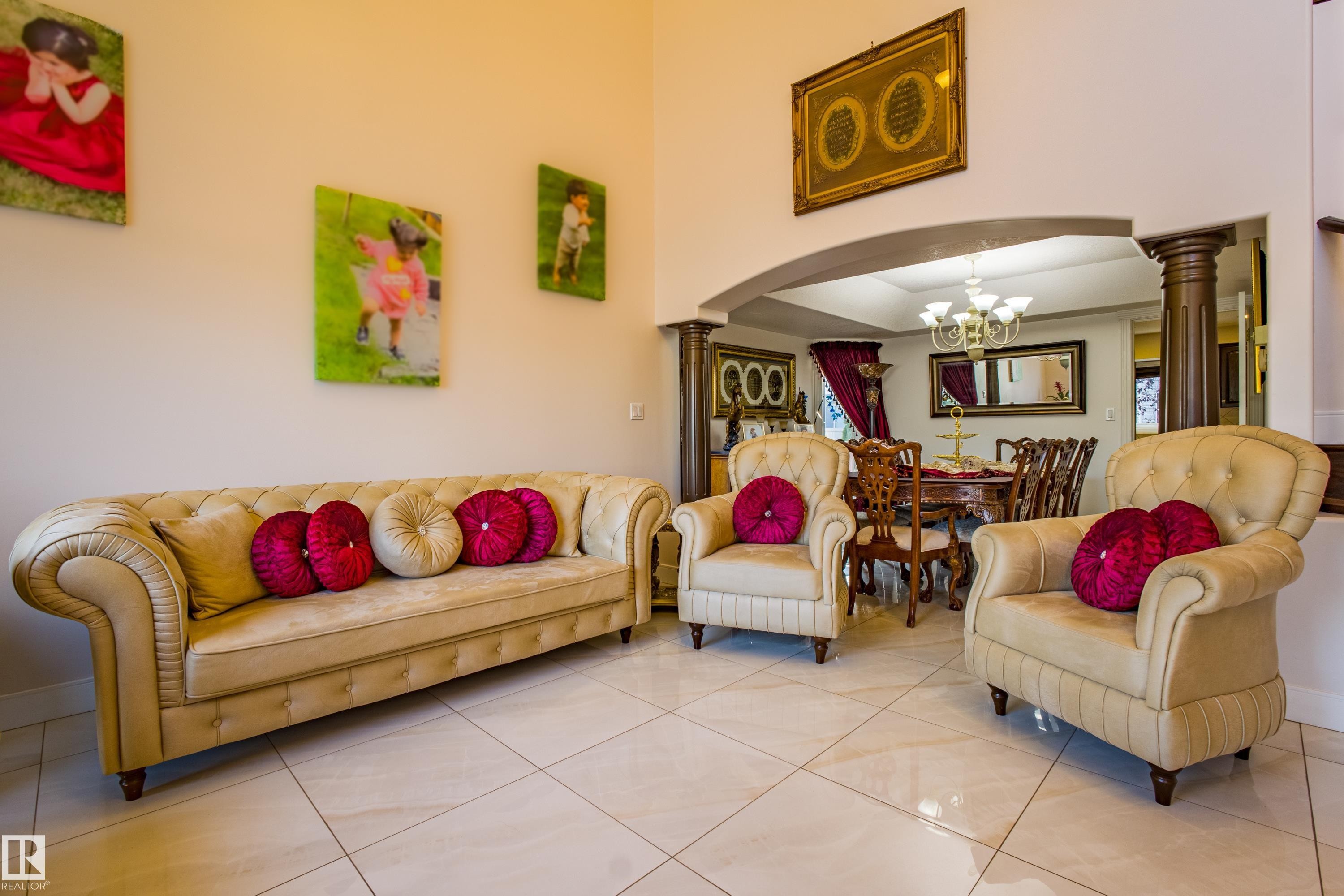 247 Lindsay Crescent, Edmonton, AB - Indoor Photo Showing Other Room