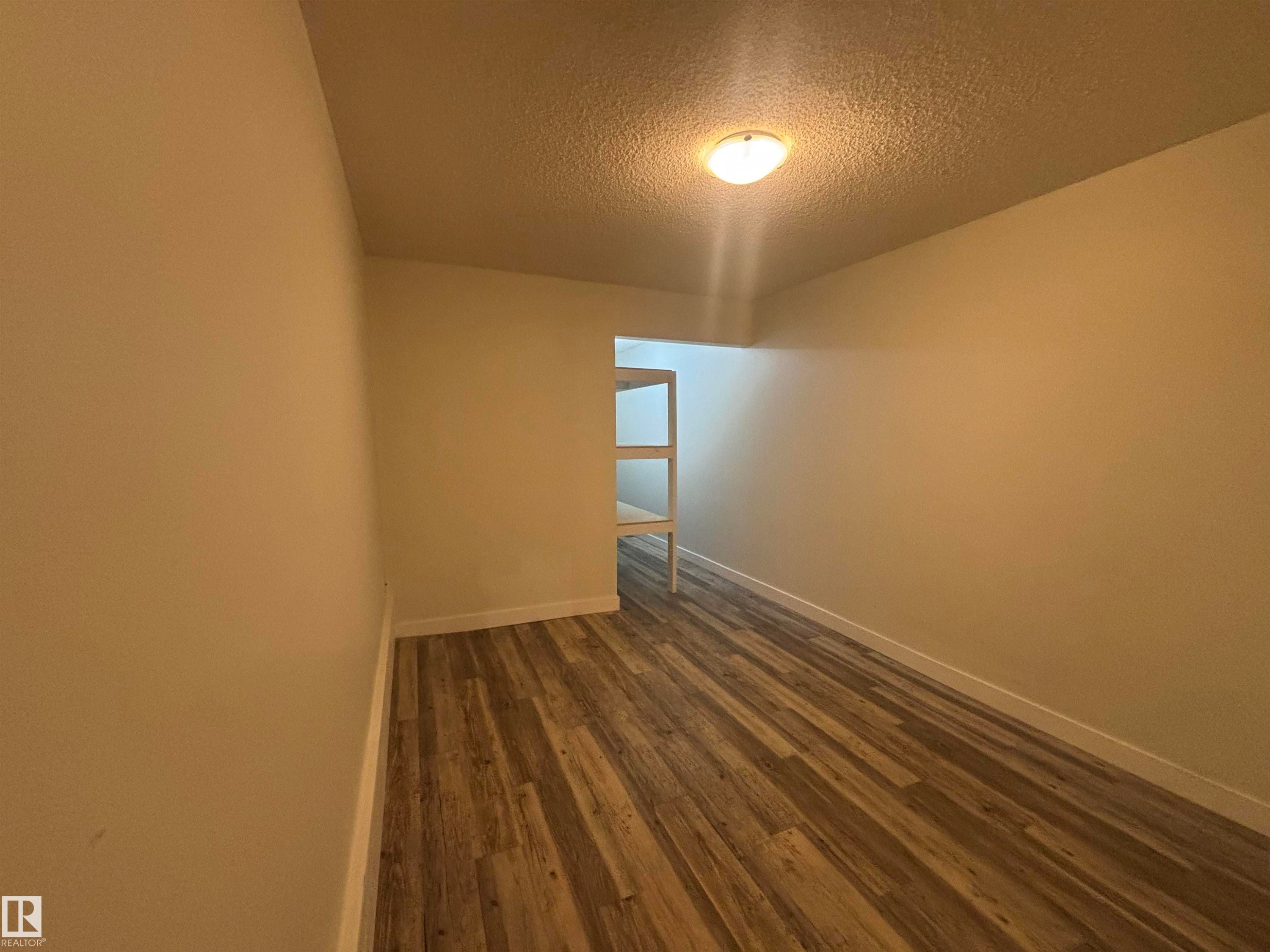 5979 40 Avenue, Edmonton, AB - Indoor Photo Showing Other Room