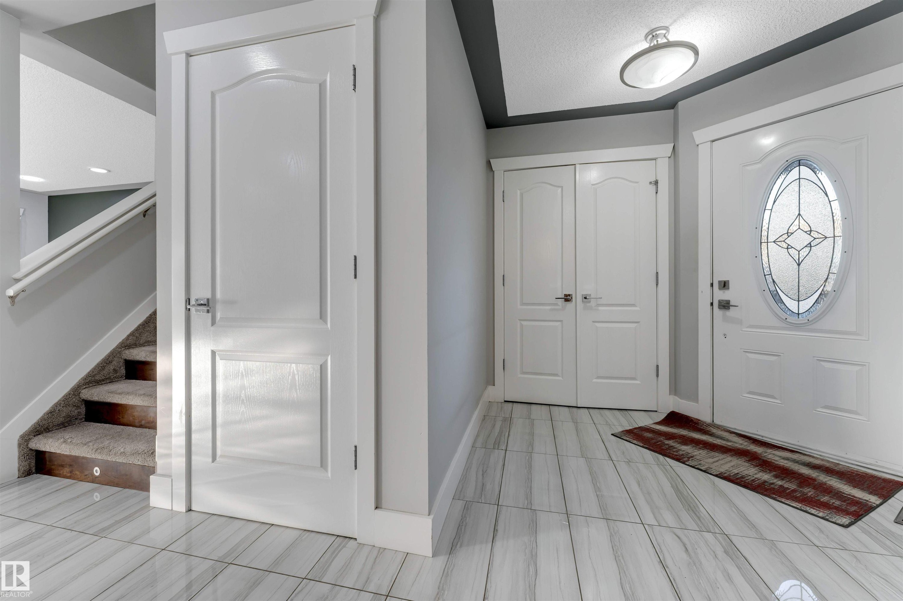 3363 16B Avenue, Edmonton, AB - Indoor Photo Showing Other Room