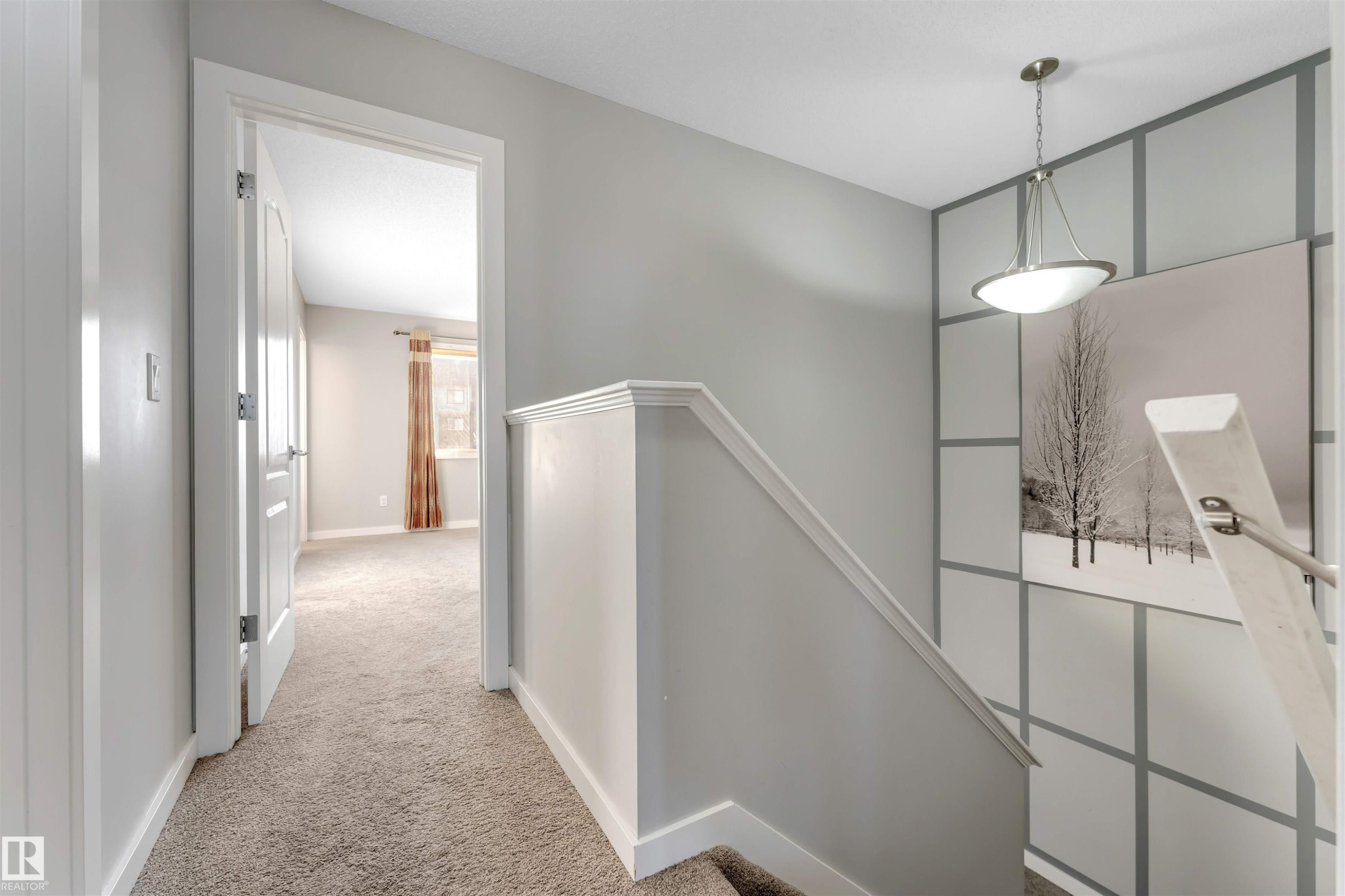 3363 16B Avenue, Edmonton, AB - Indoor Photo Showing Other Room