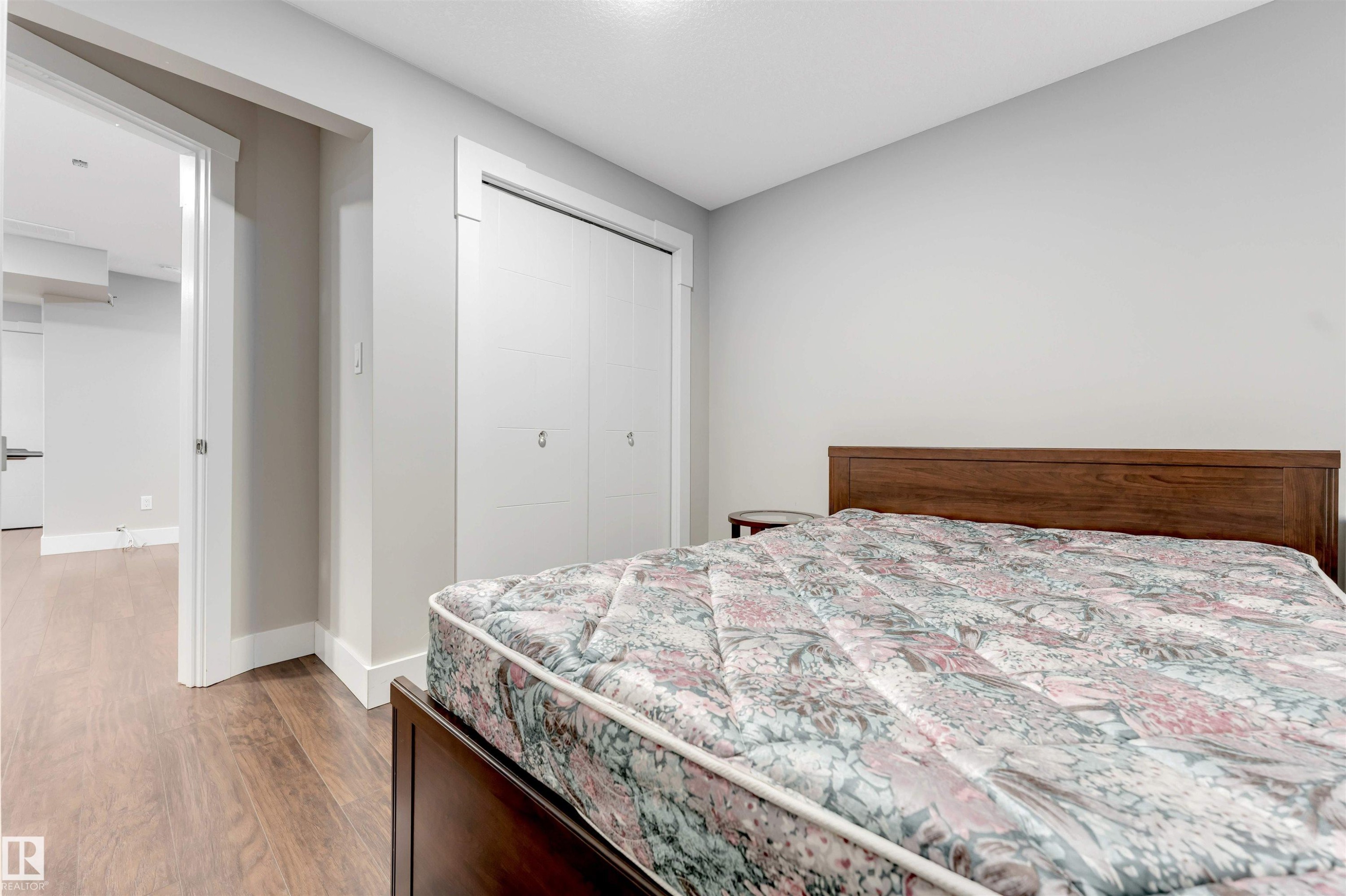 3363 16B Avenue, Edmonton, AB - Indoor Photo Showing Bedroom