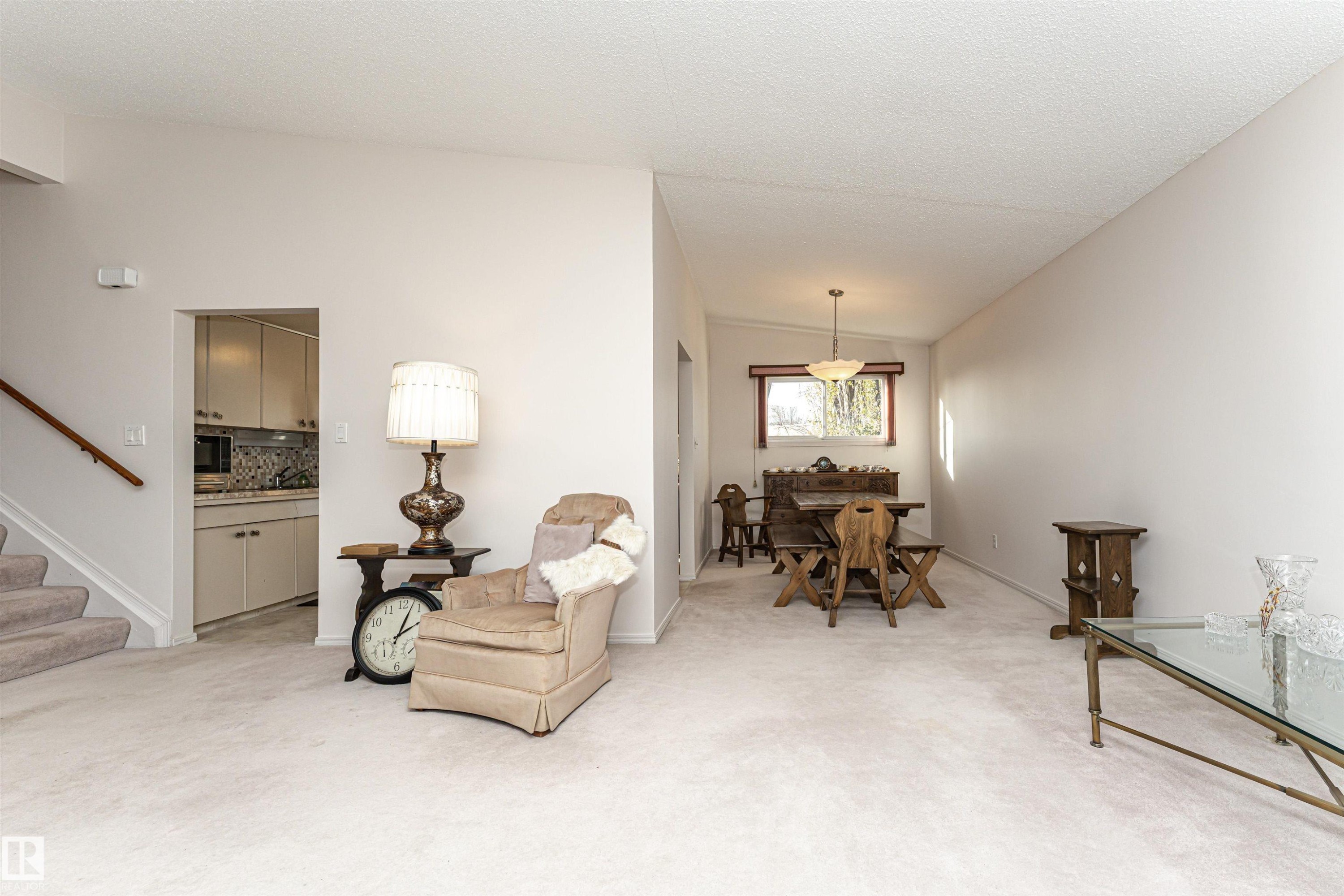 8204 163 Street, Edmonton, AB - Indoor