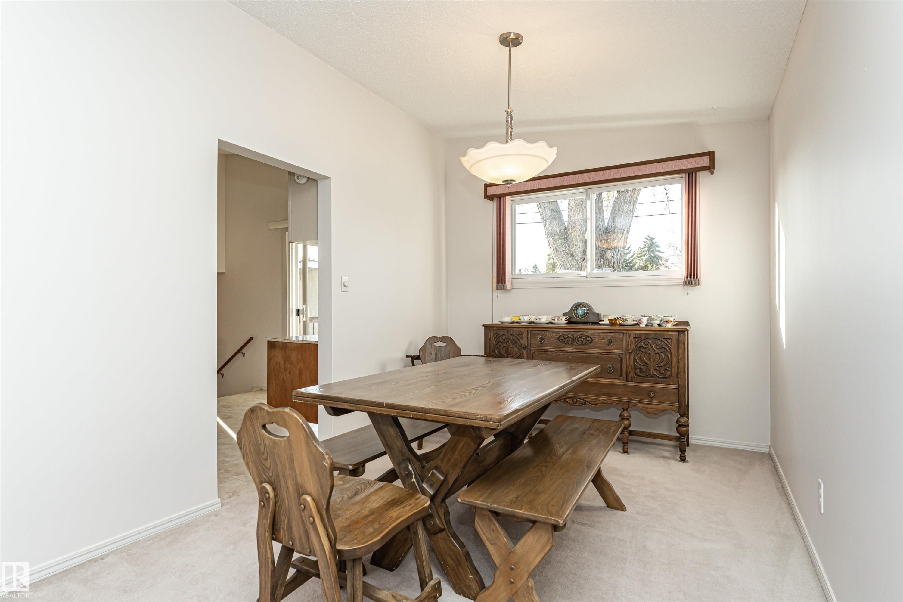 8204 163 Street, Edmonton, AB - Indoor Photo Showing Dining Room