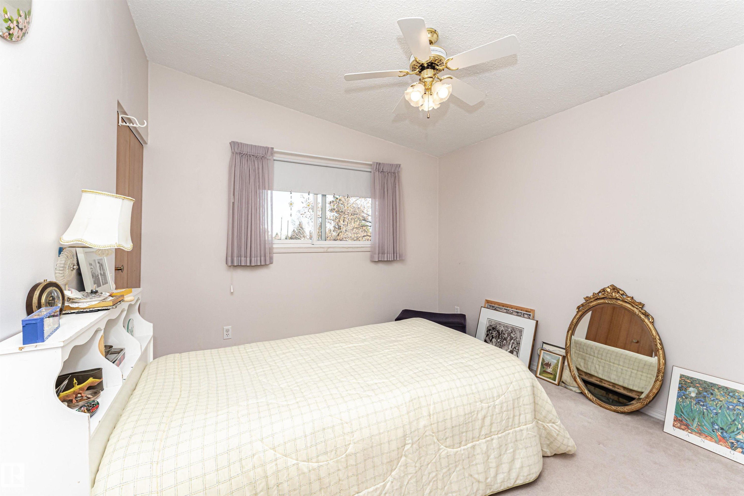 8204 163 Street, Edmonton, AB - Indoor Photo Showing Bedroom