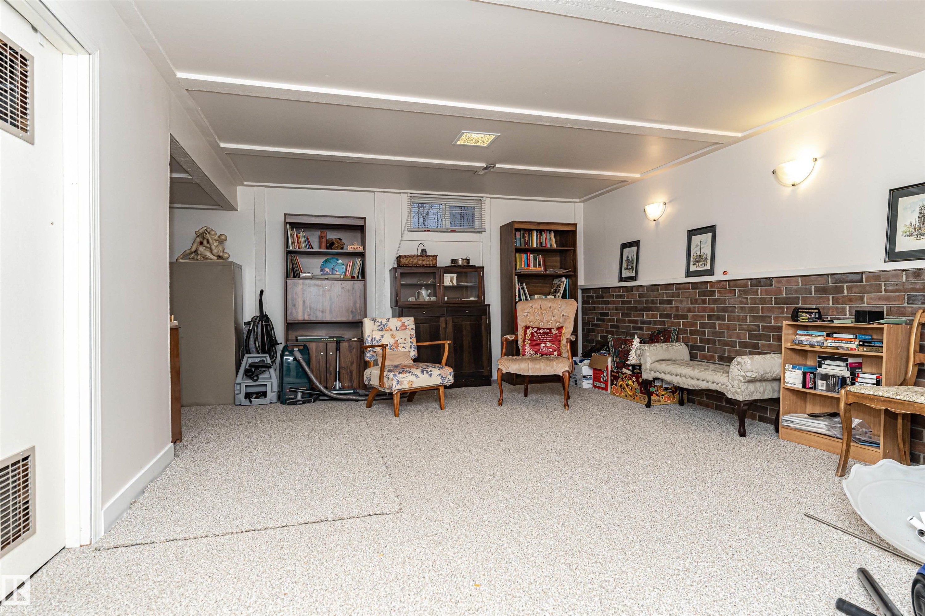 8204 163 Street, Edmonton, AB - Indoor Photo Showing Other Room