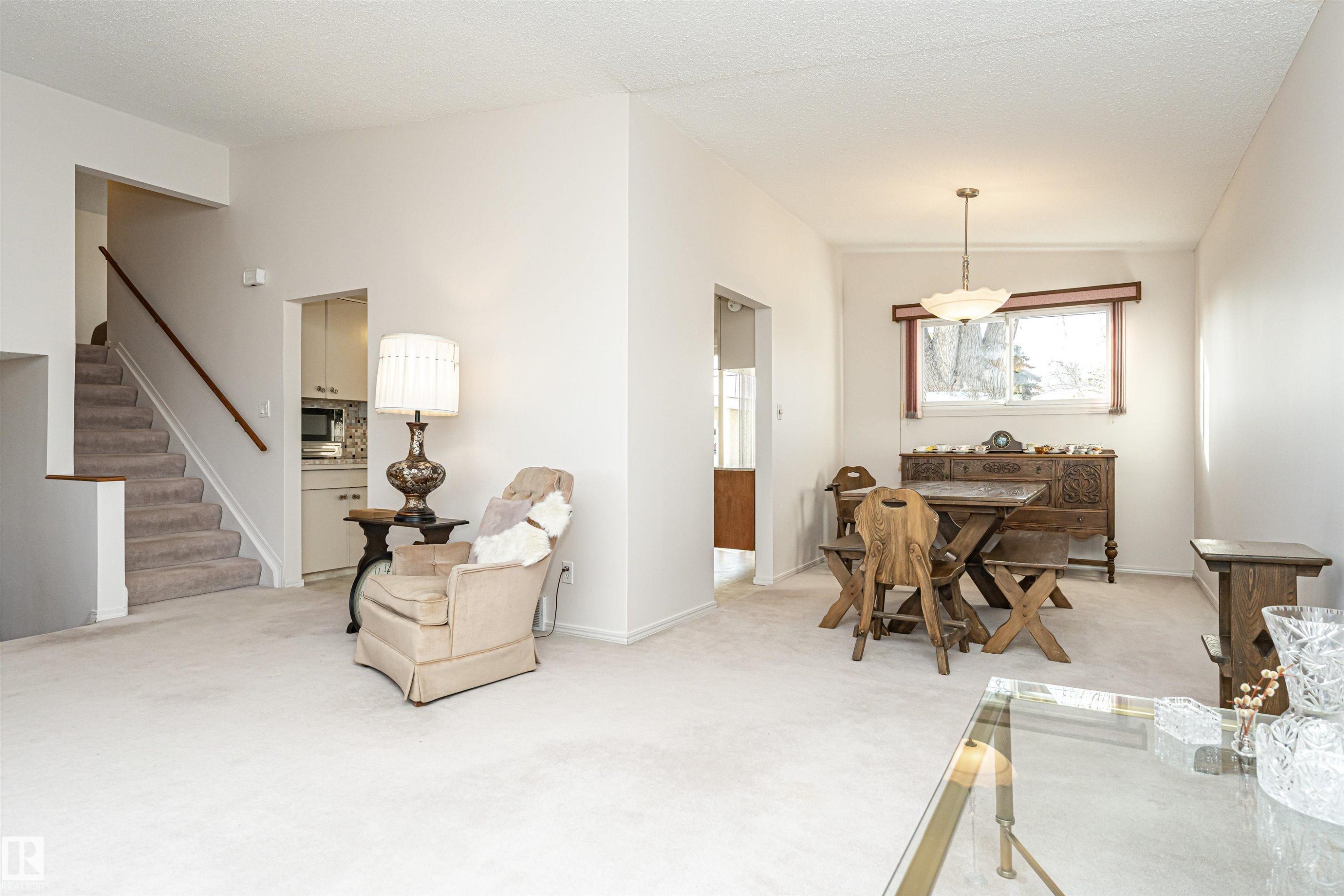 8204 163 Street, Edmonton, AB - Indoor