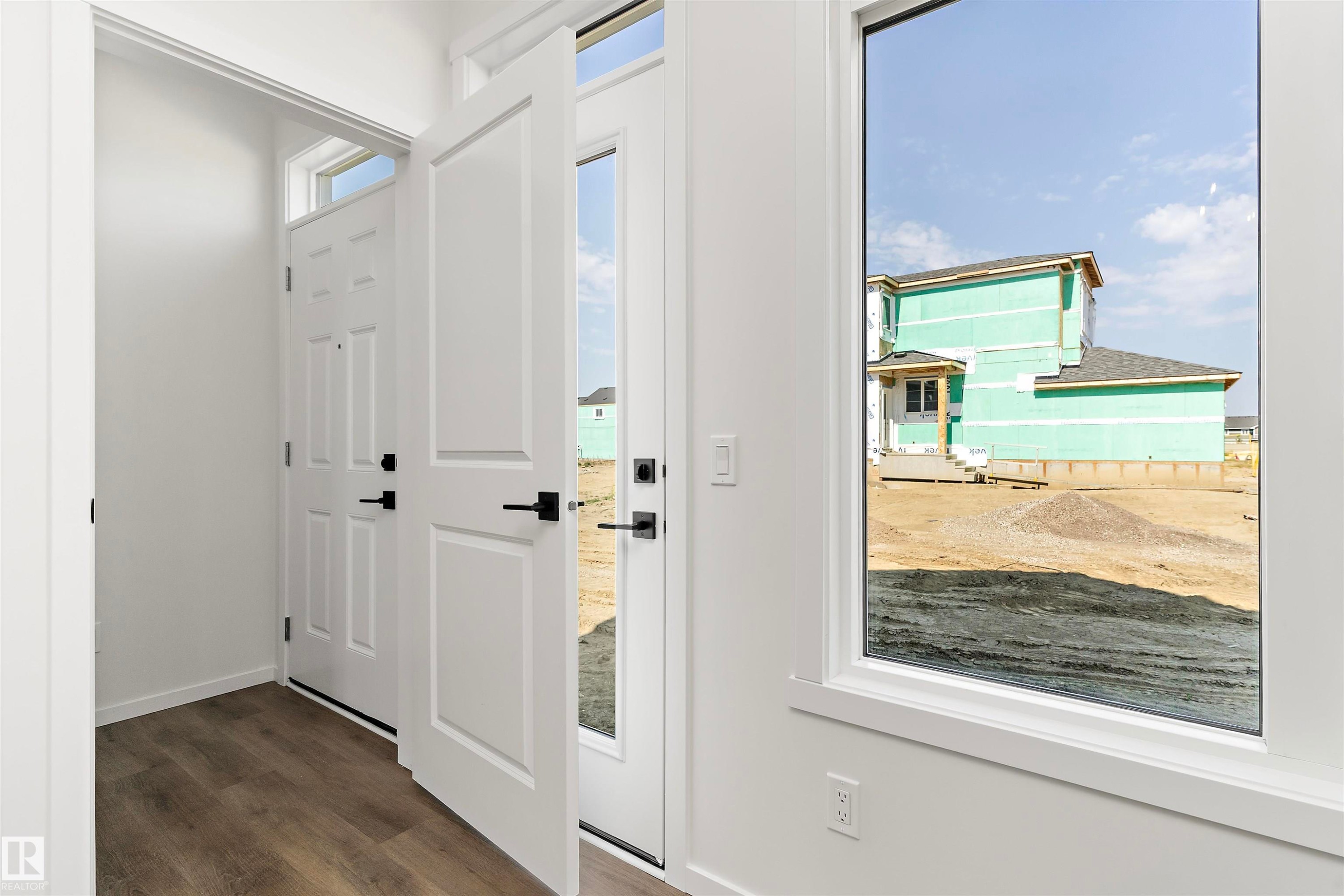 2382 Muckleplum Way, Edmonton, AB - Indoor Photo Showing Other Room