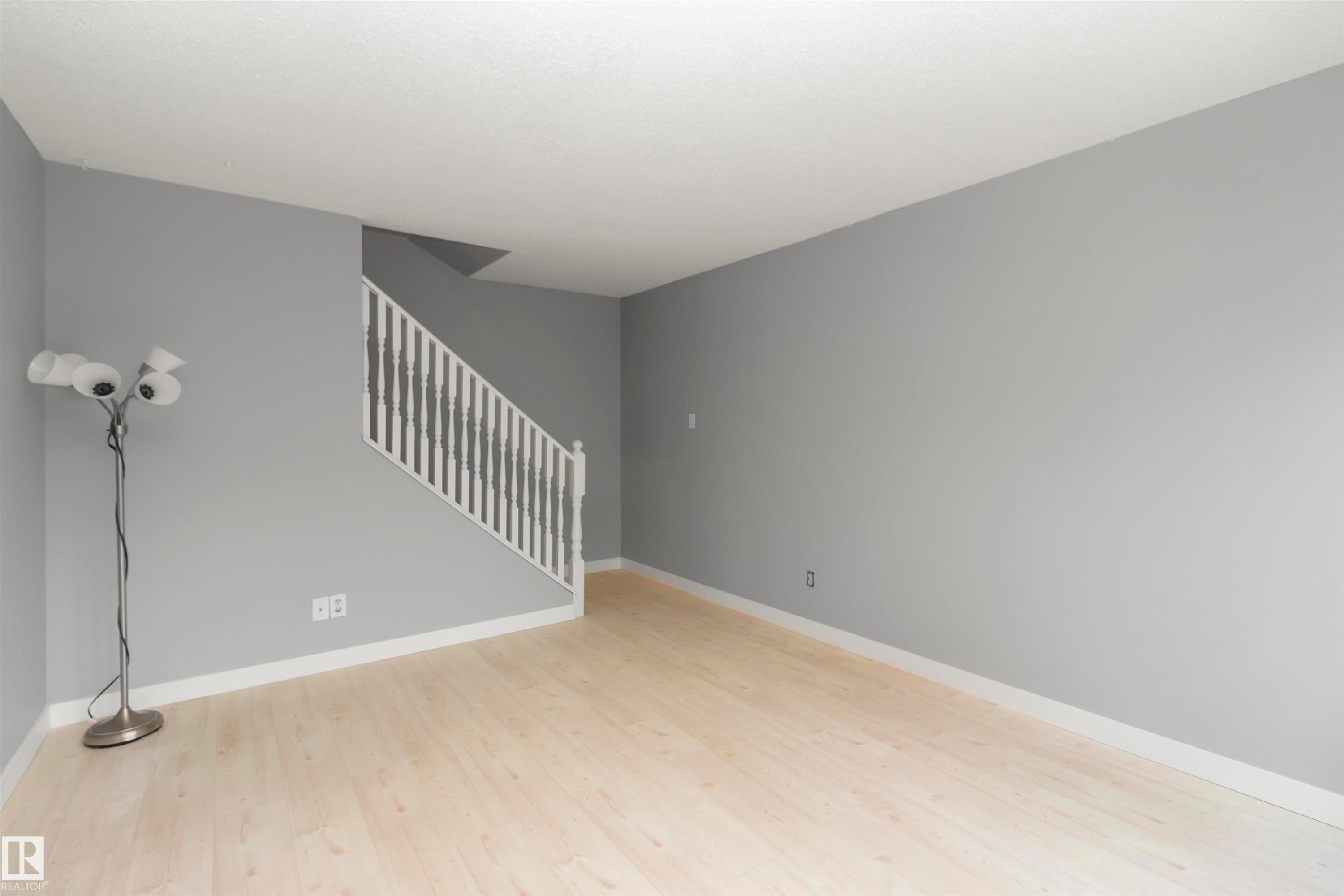 18 Willowdale Place, Edmonton, AB - Indoor Photo Showing Other Room