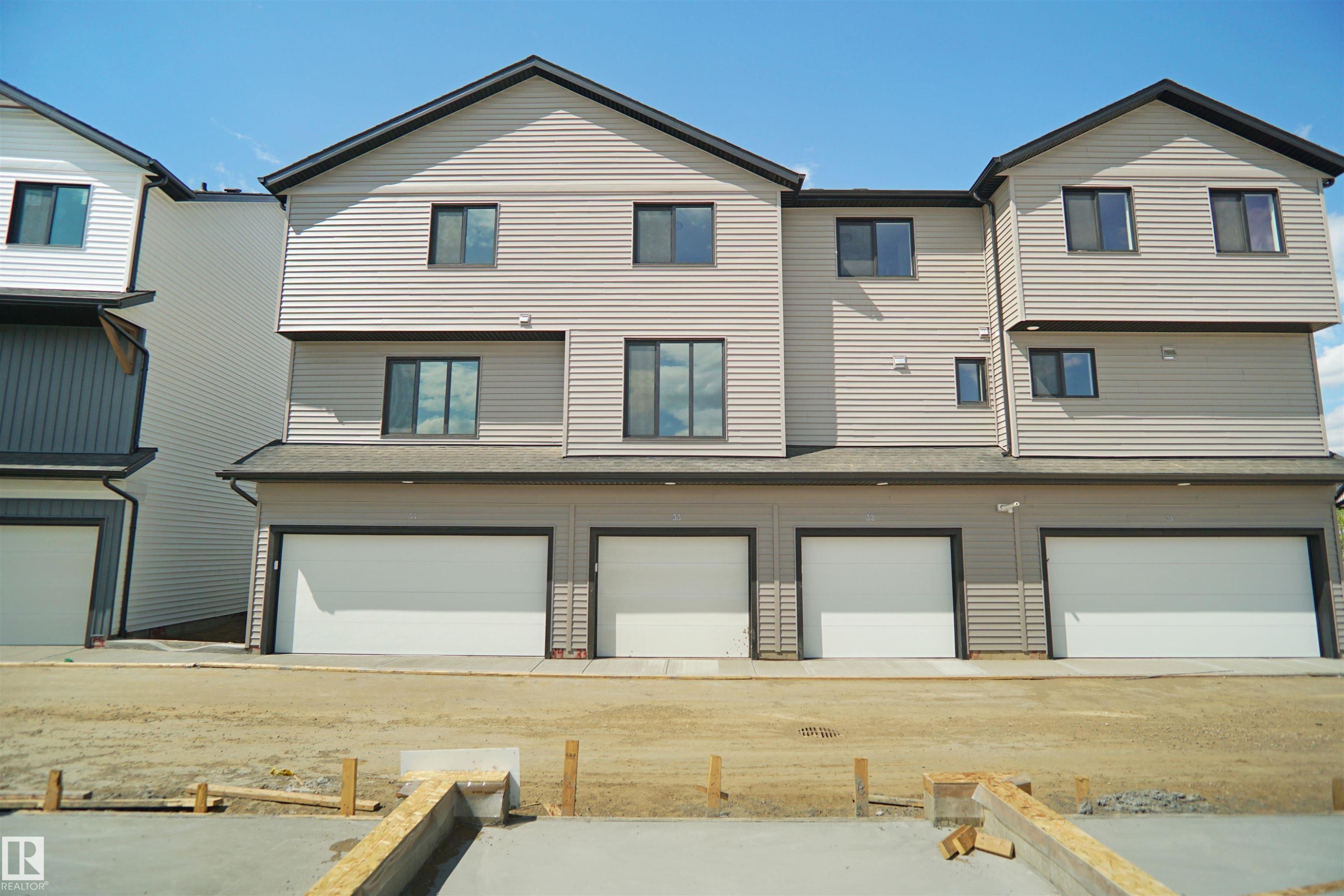 100 3705 141 Street, Edmonton, AB - Outdoor