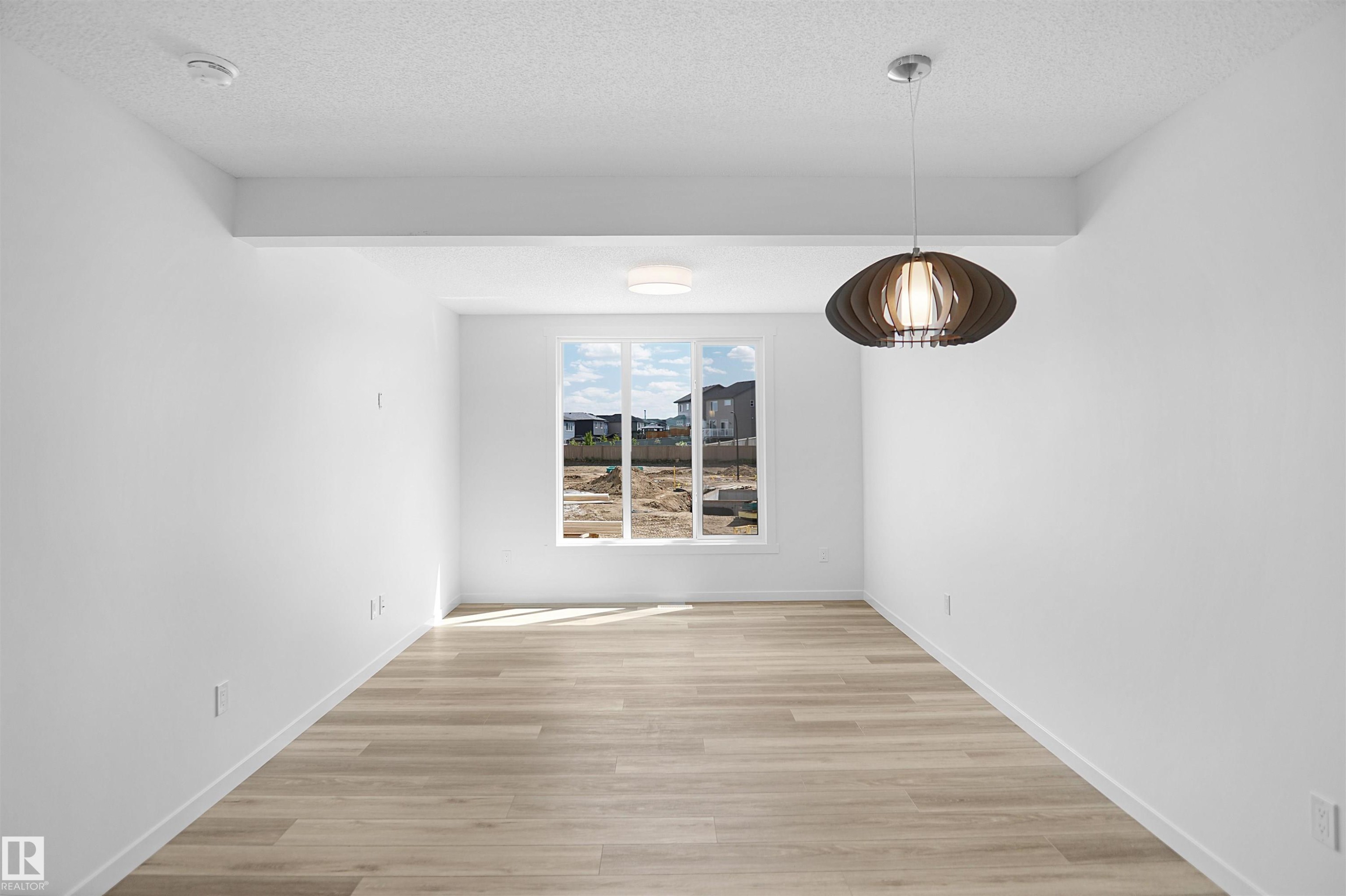 100 3705 141 Street, Edmonton, AB - Indoor Photo Showing Other Room