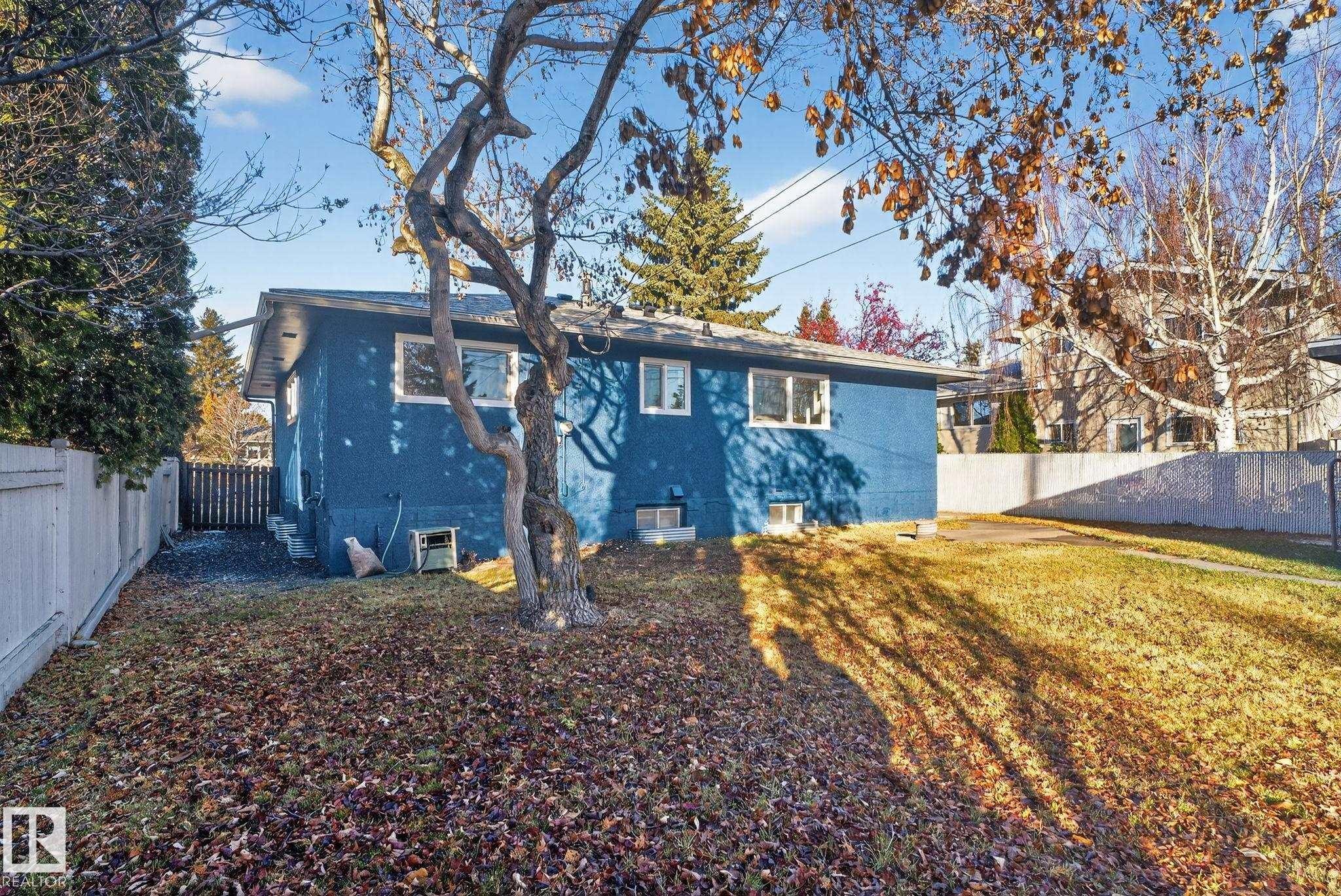 11155 37 Avenue, Edmonton, AB - Outdoor