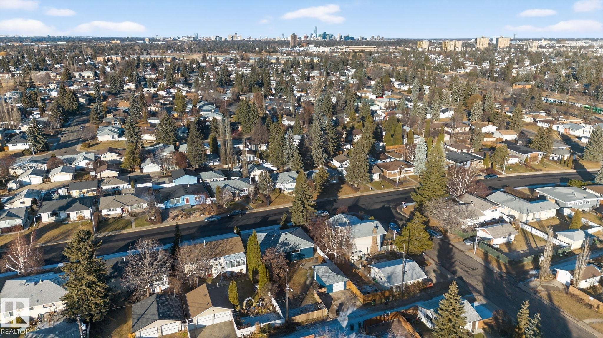 11155 37 Avenue, Edmonton, AB - Outdoor With View