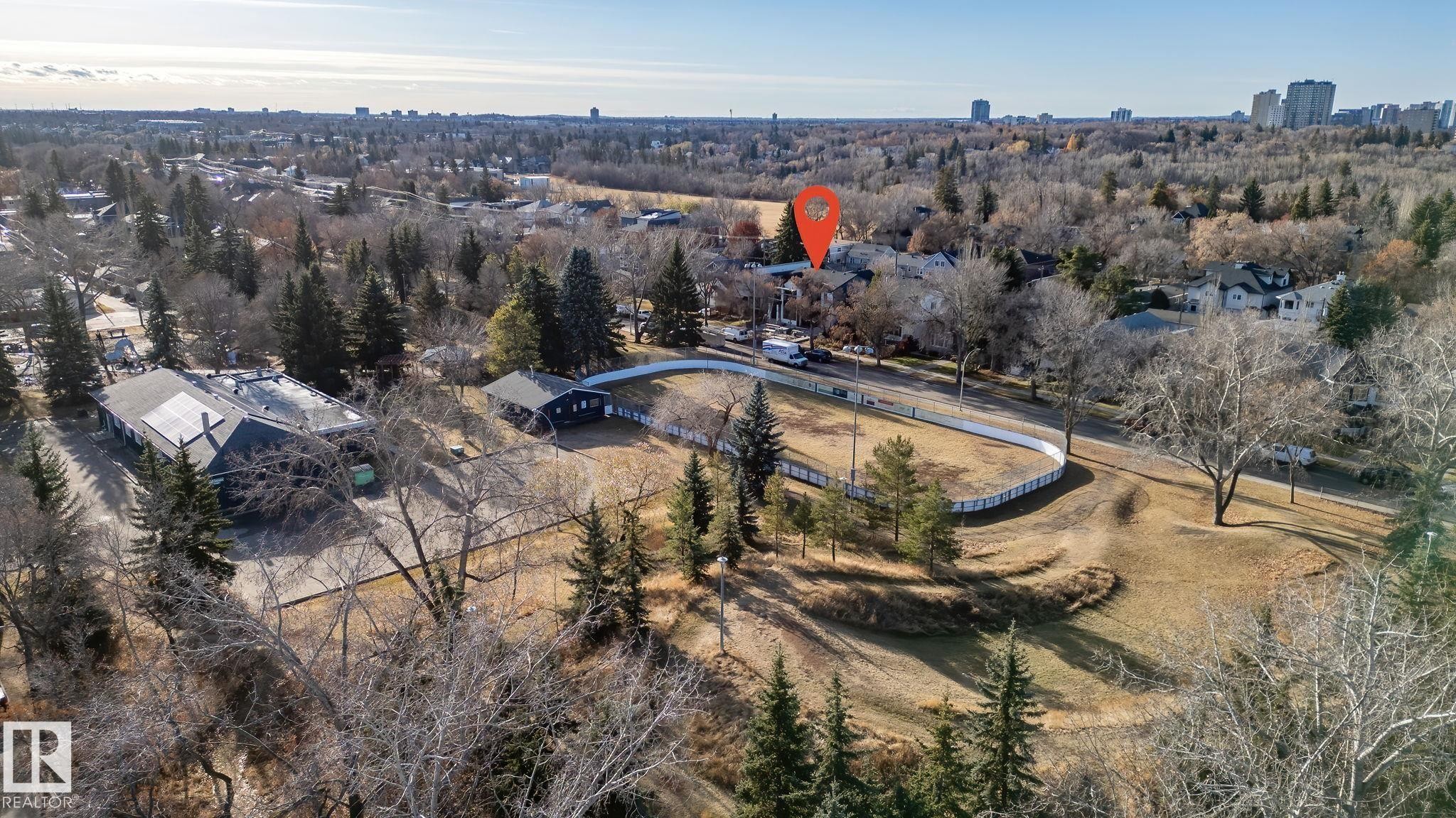 9224 94 Street, Edmonton, AB - Outdoor With View