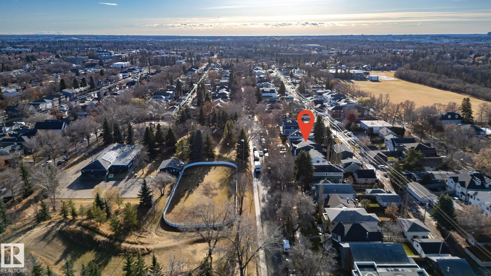 9224 94 Street, Edmonton, AB - Outdoor With View
