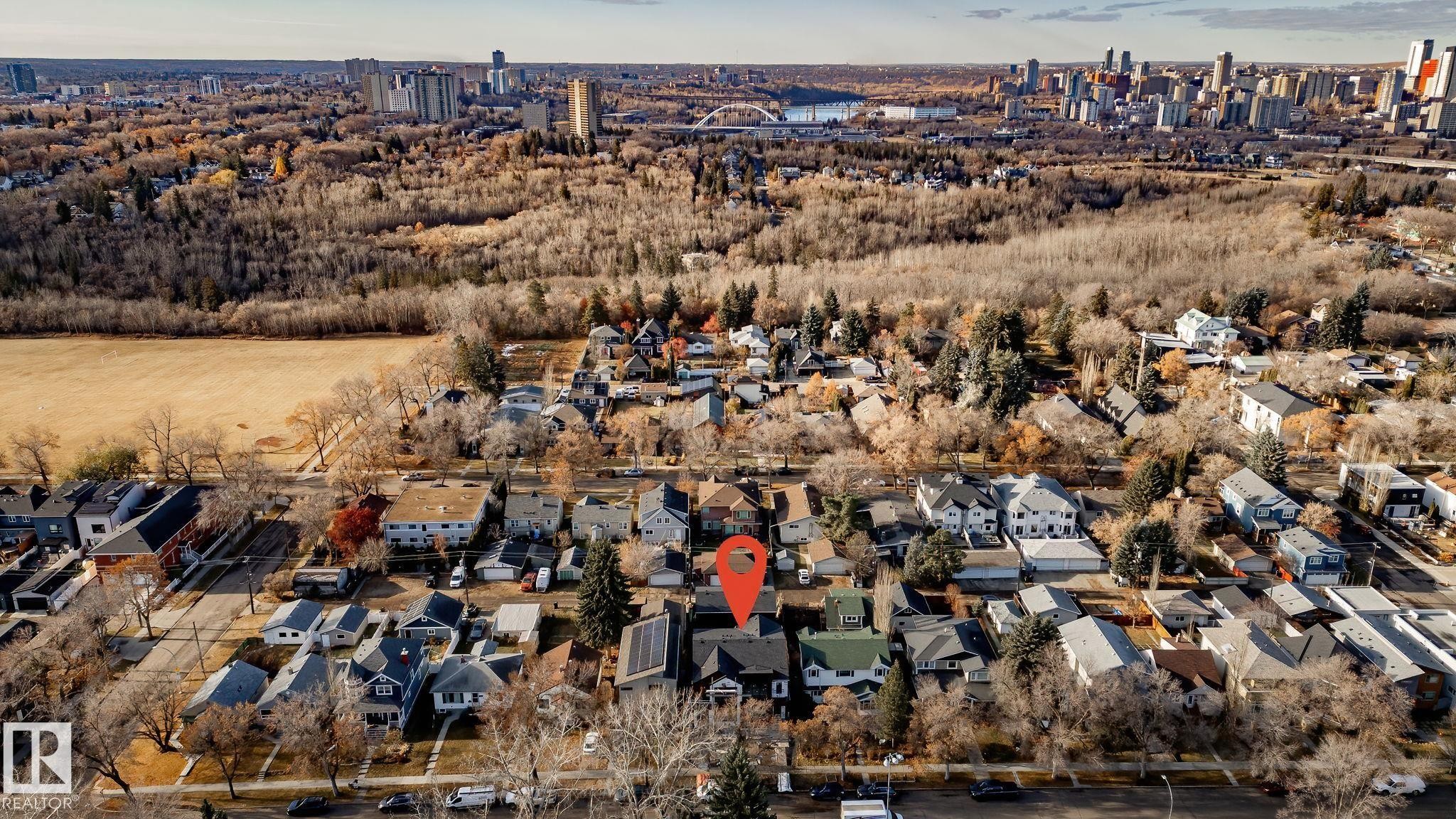 9224 94 Street, Edmonton, AB - Outdoor With View