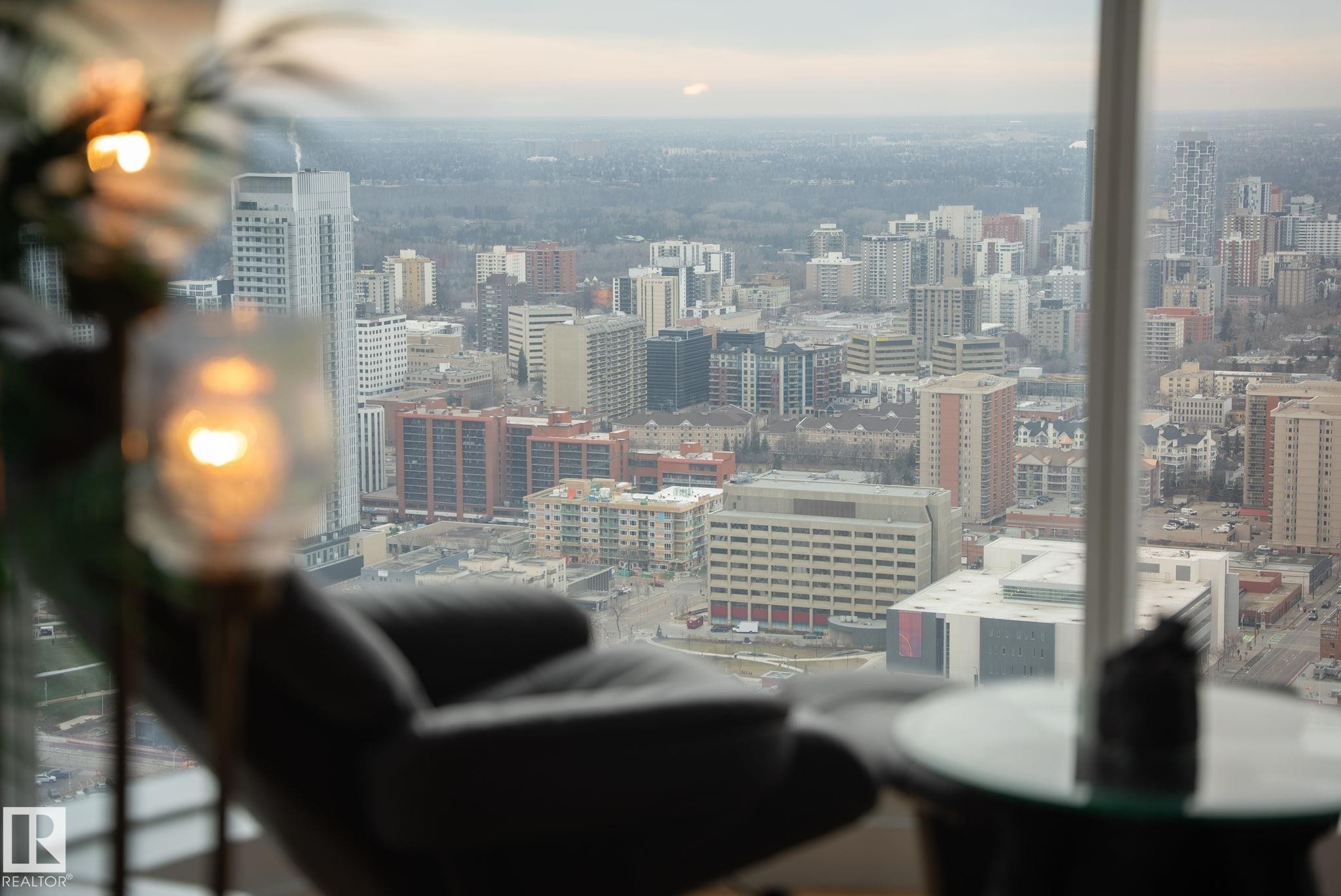 4206 10360 102 Street, Edmonton, AB - Indoor