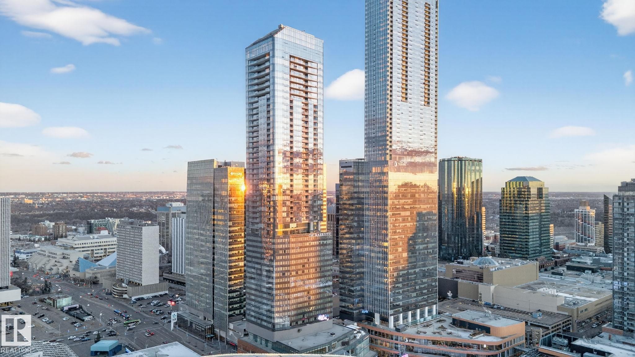 4206 10360 102 Street, Edmonton, AB - Outdoor With Facade